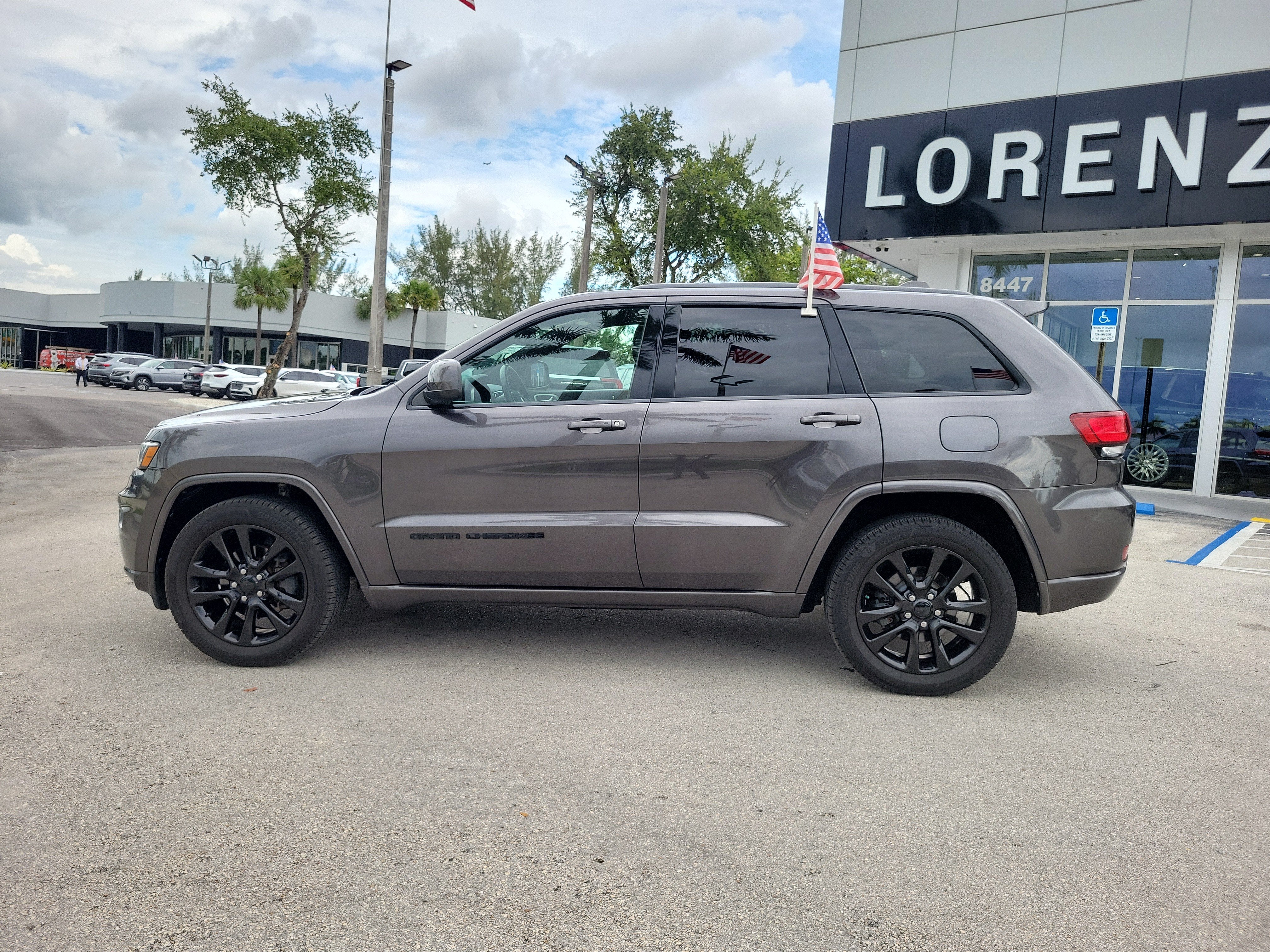 2019 Jeep Grand Cherokee Altitude
