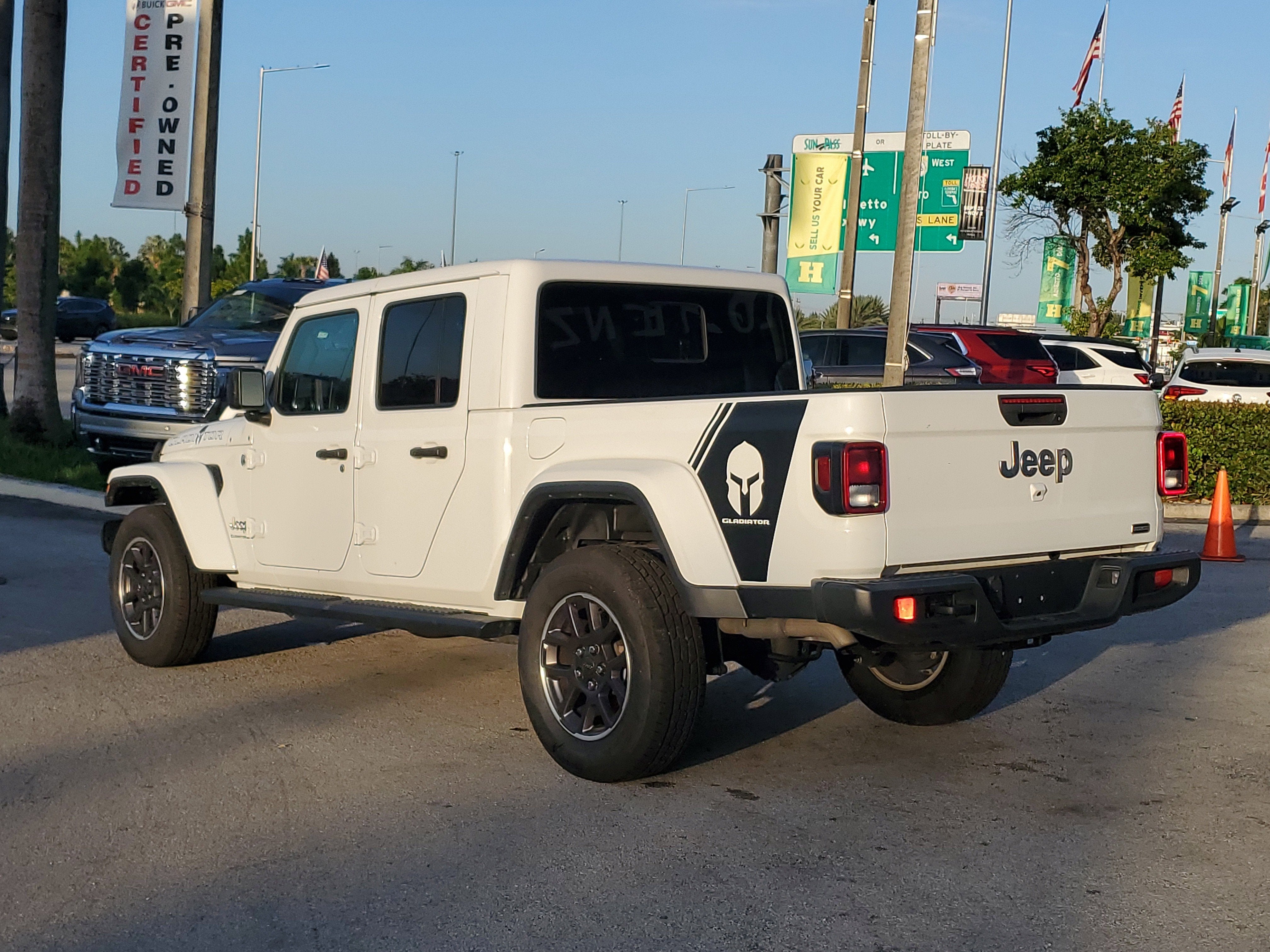 2023 Jeep Gladiator Overland
