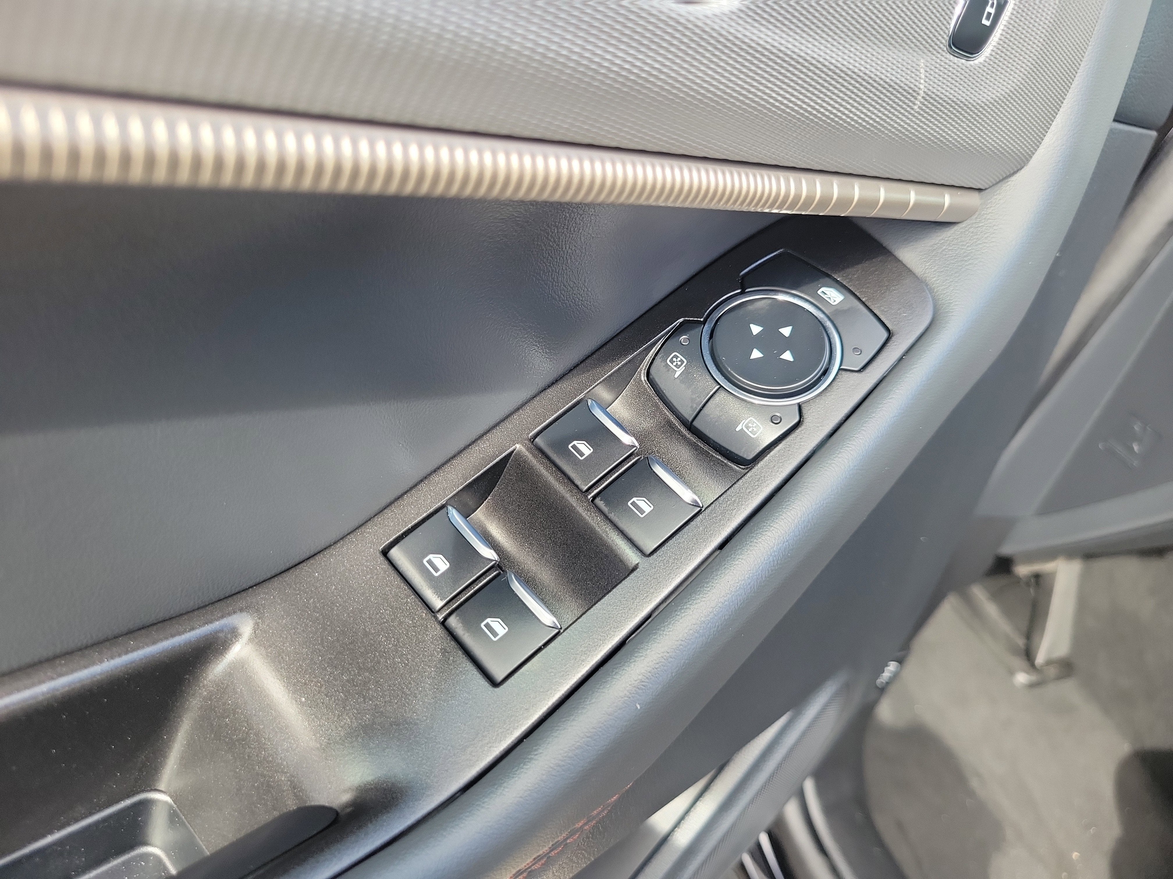 2026 Ford Explorer Active w/100A Pkg