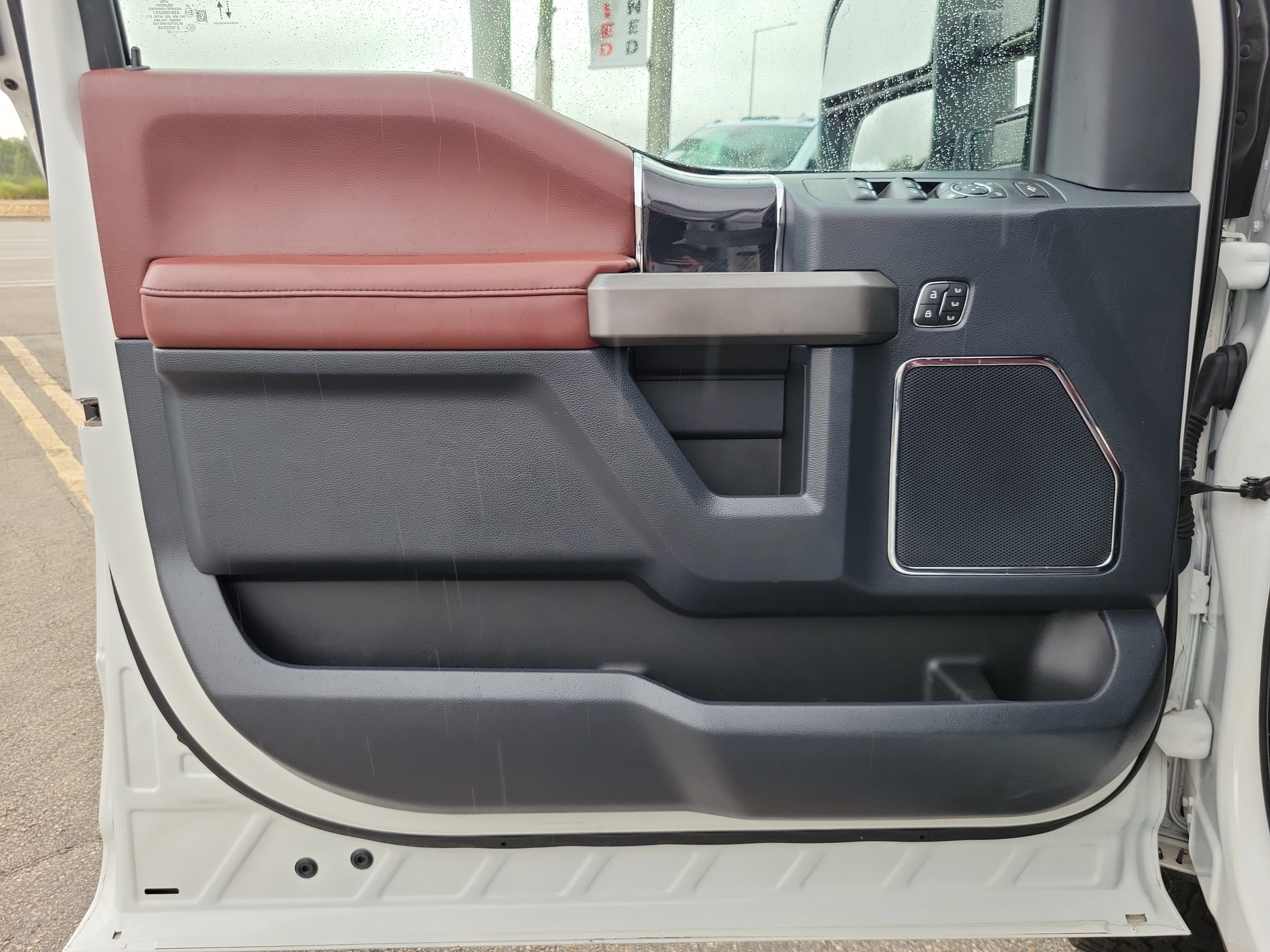 2022 Ford Super Duty F-350 SRW XL