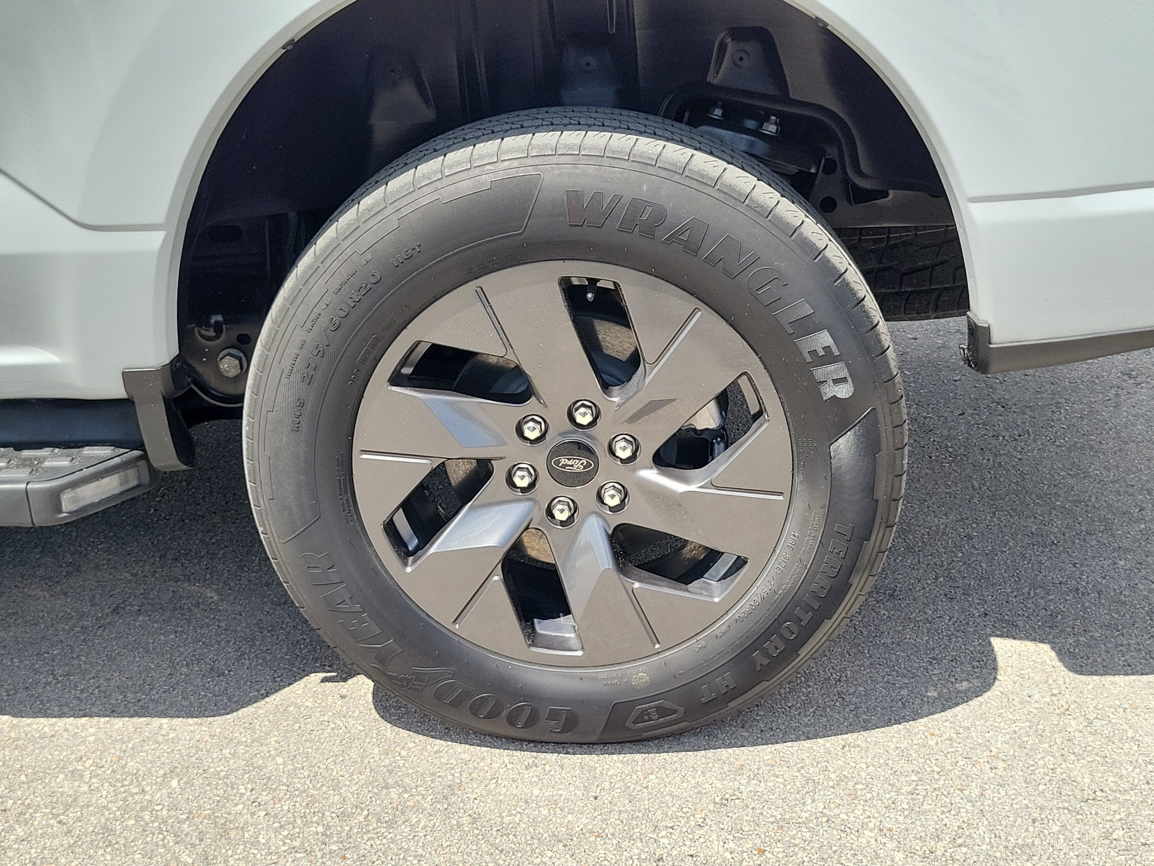 2023 Ford F-150 Lightning Pro