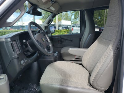 2020 Chevrolet Express Passenger 3500 1LT