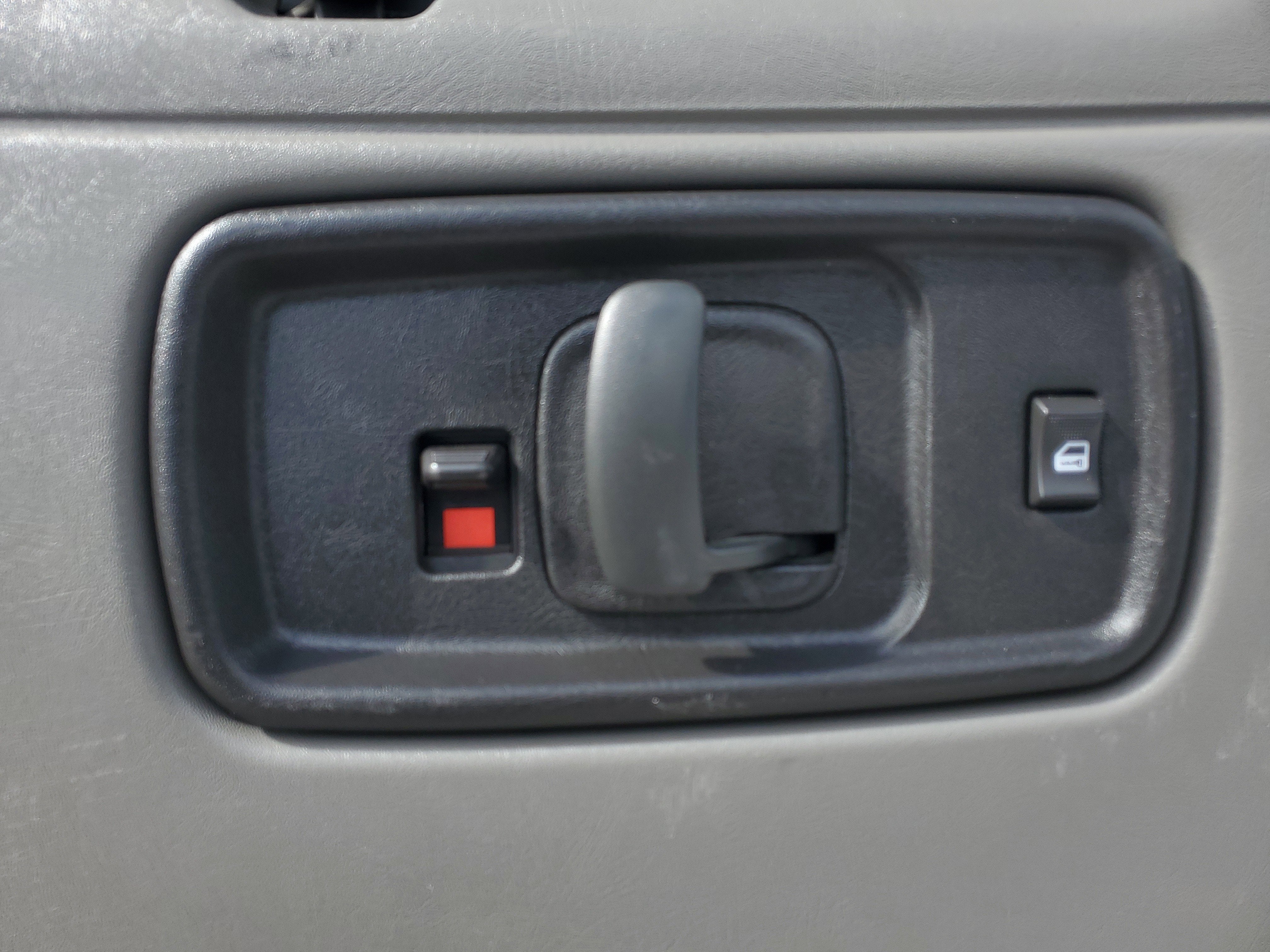 2020 Chevrolet Express Passenger 3500 1LT