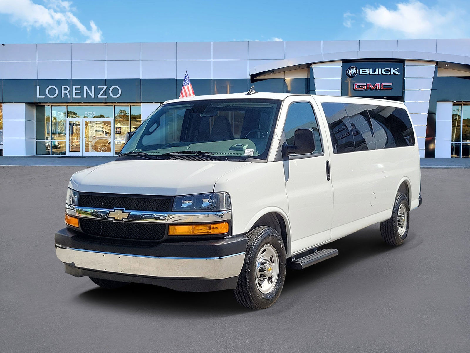 2025 Chevrolet Express Passenger 1LT