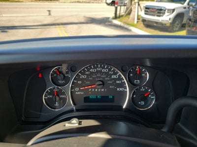 2025 Chevrolet Express Passenger 1LT