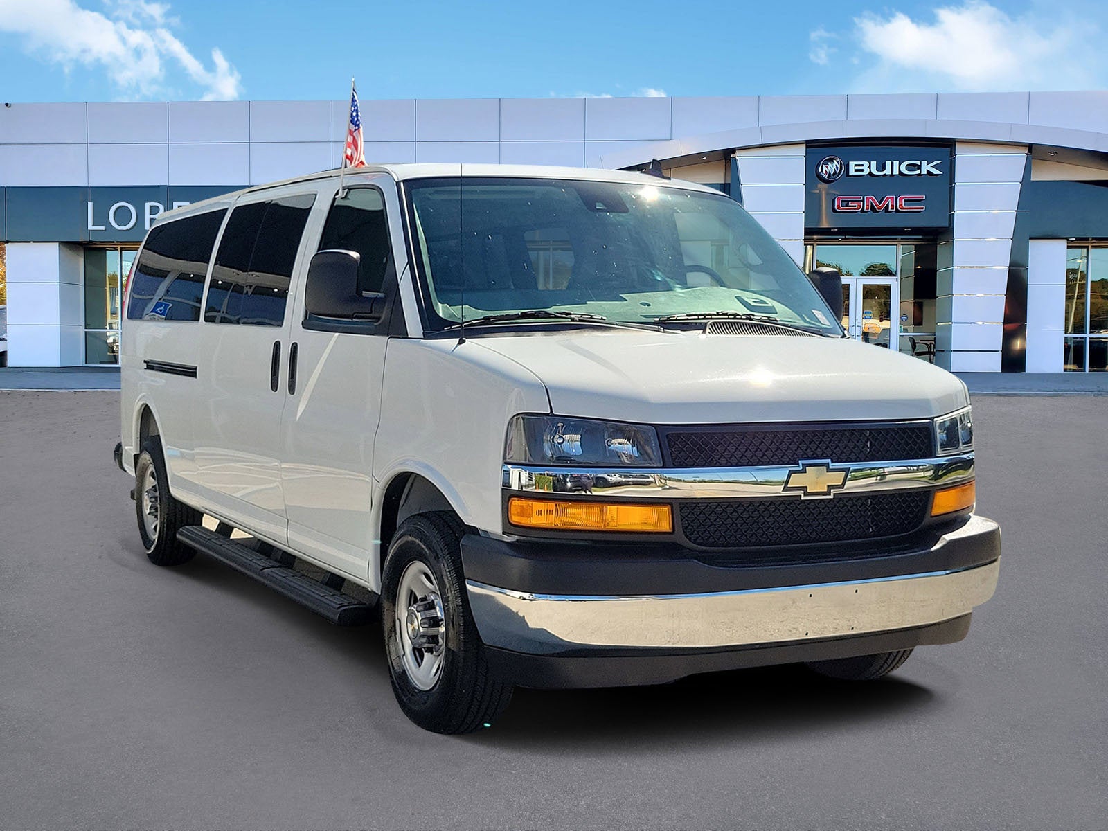 2025 Chevrolet Express Passenger 1LT