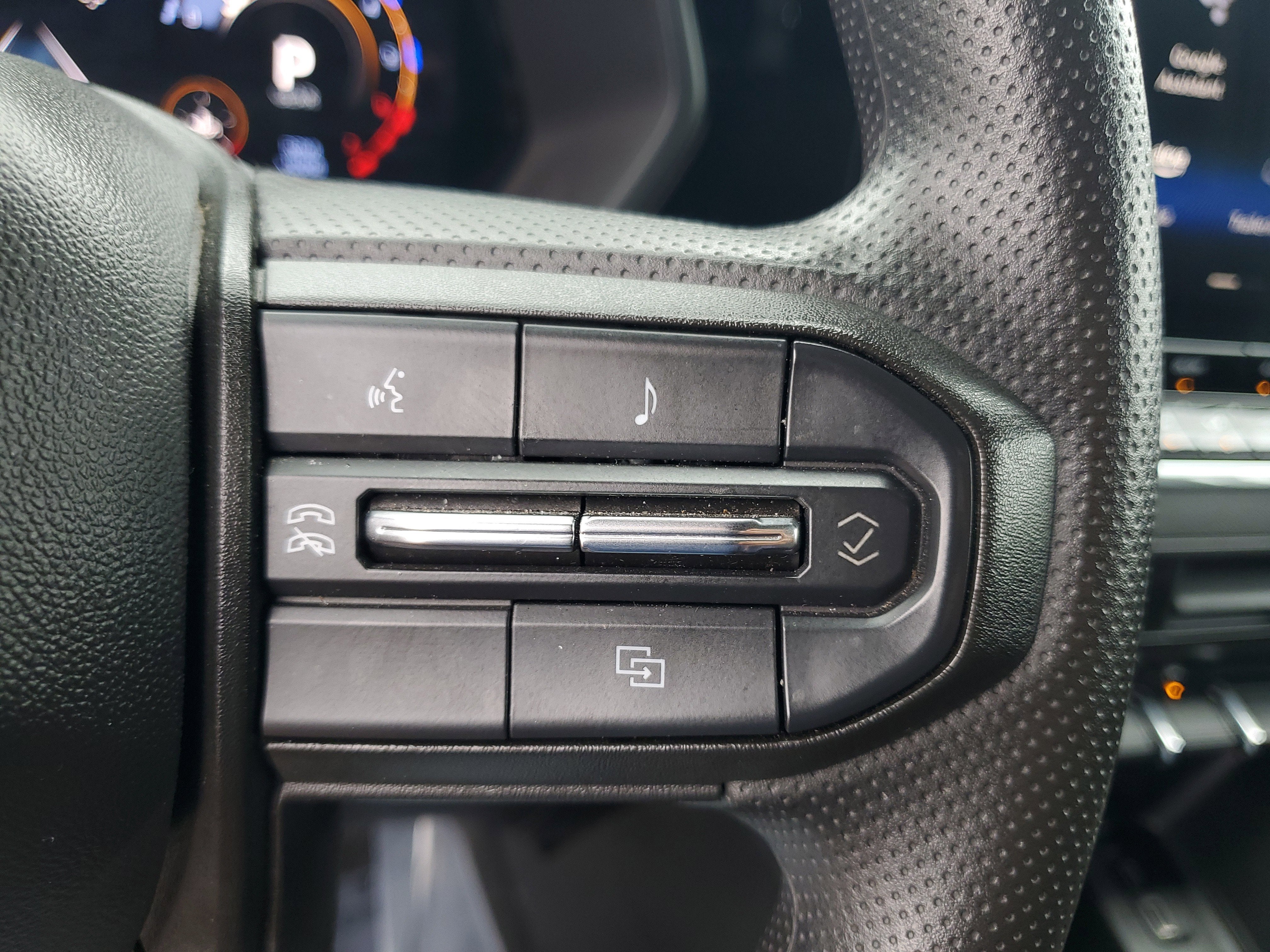 2024 Chevrolet Colorado WT