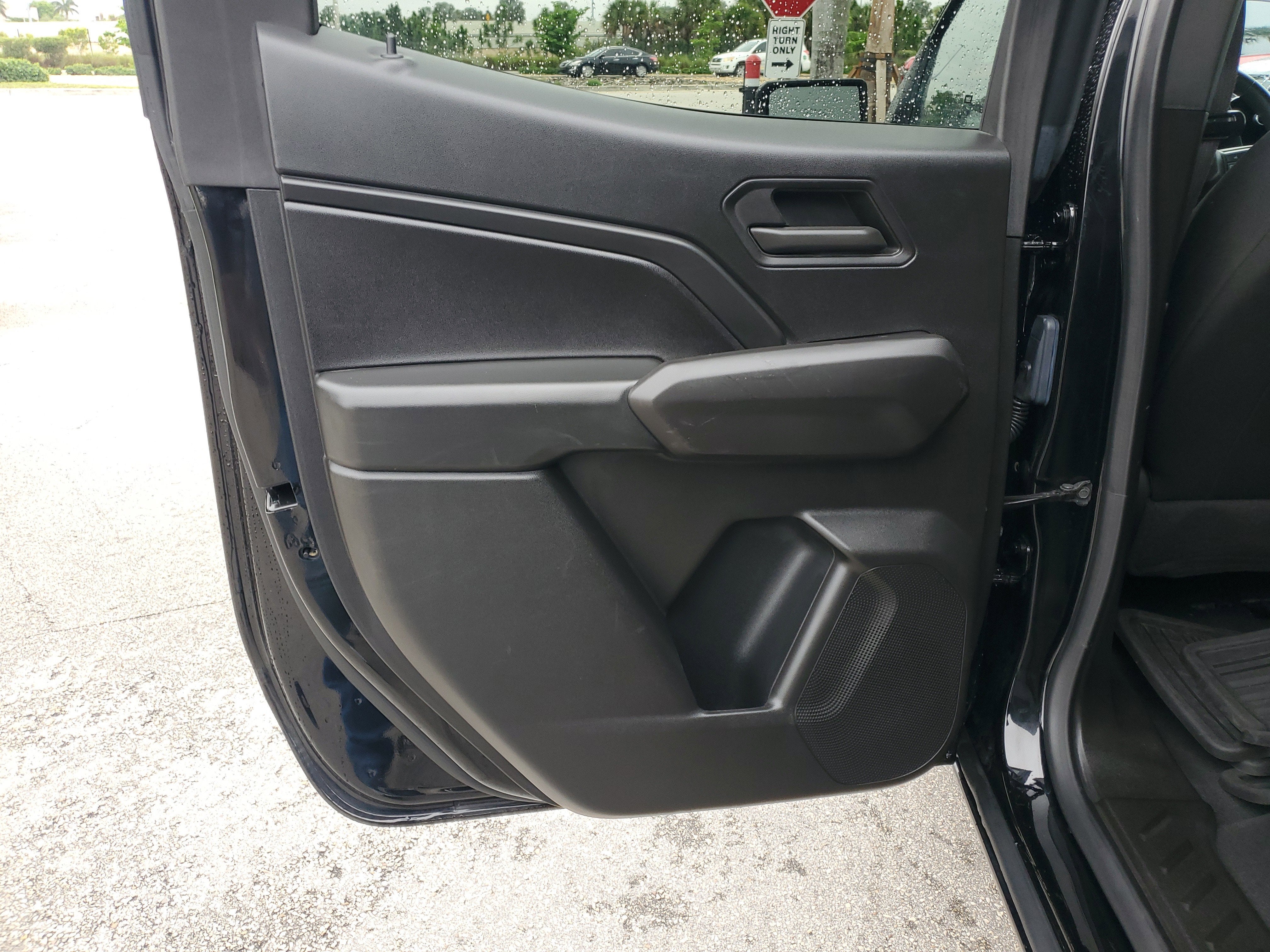 2024 Chevrolet Colorado WT