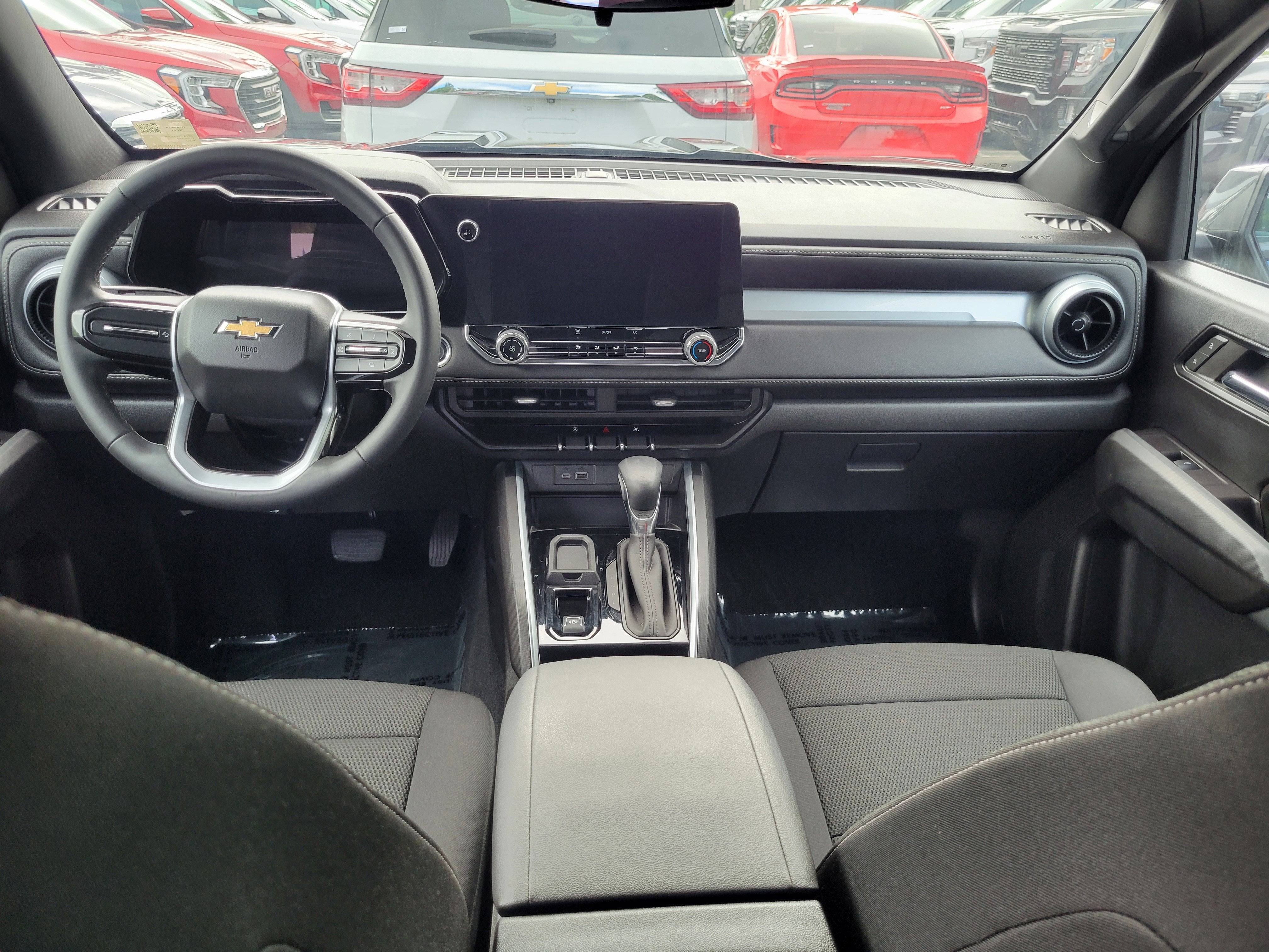 2024 Chevrolet Colorado LT