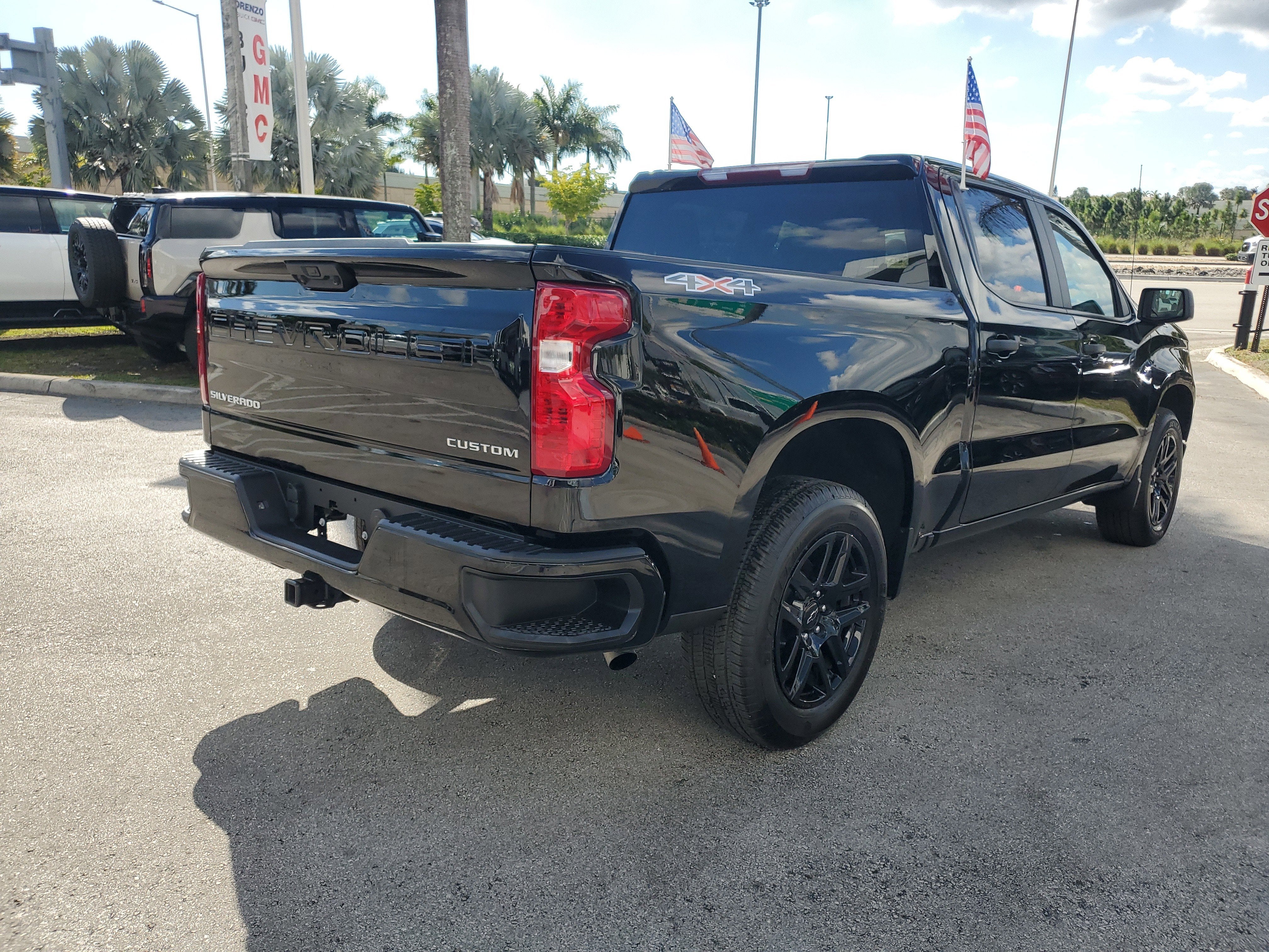 2025 Chevrolet Silverado 1500 Custom