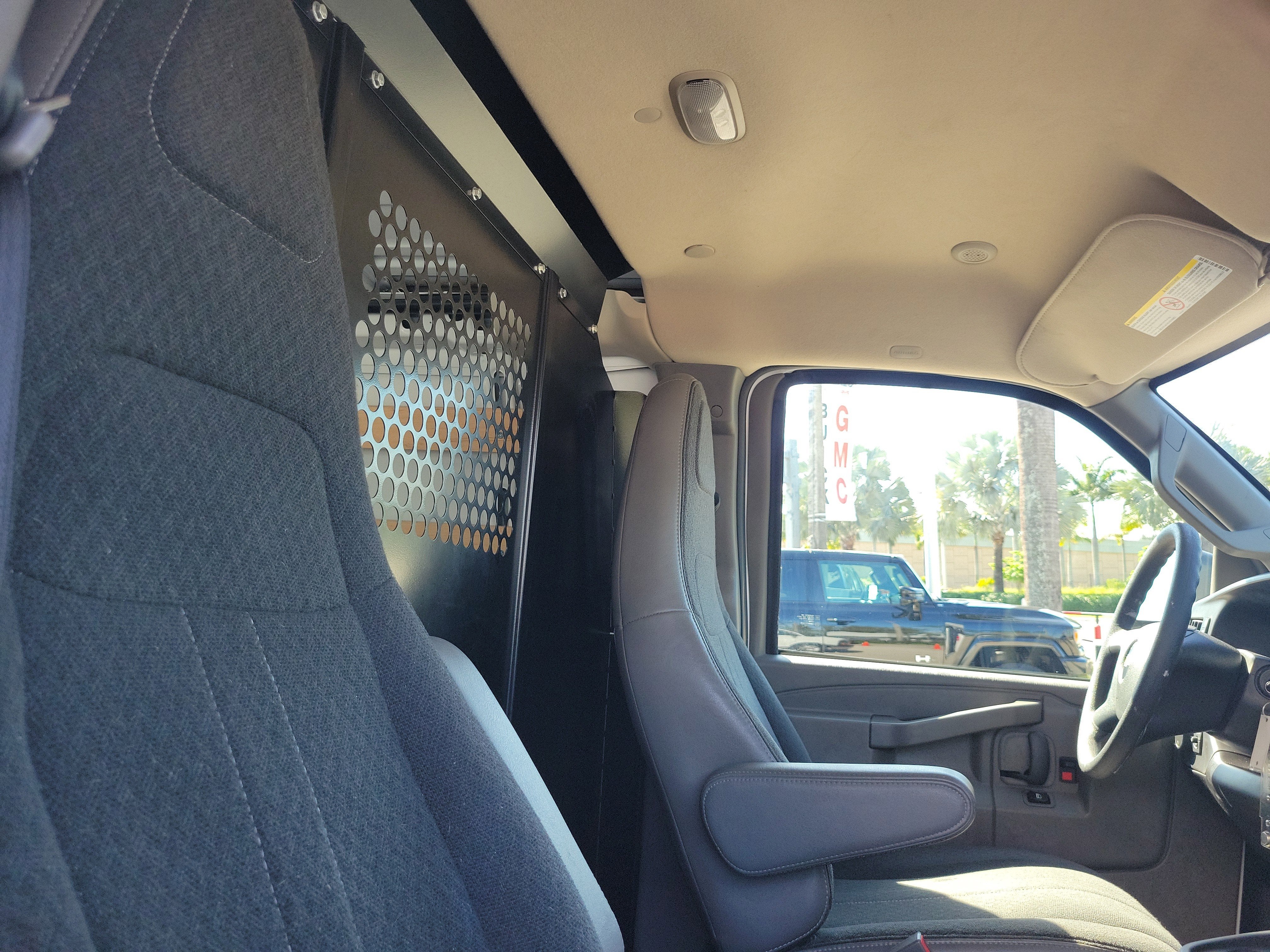 2024 Chevrolet Express Cargo 2500 WT