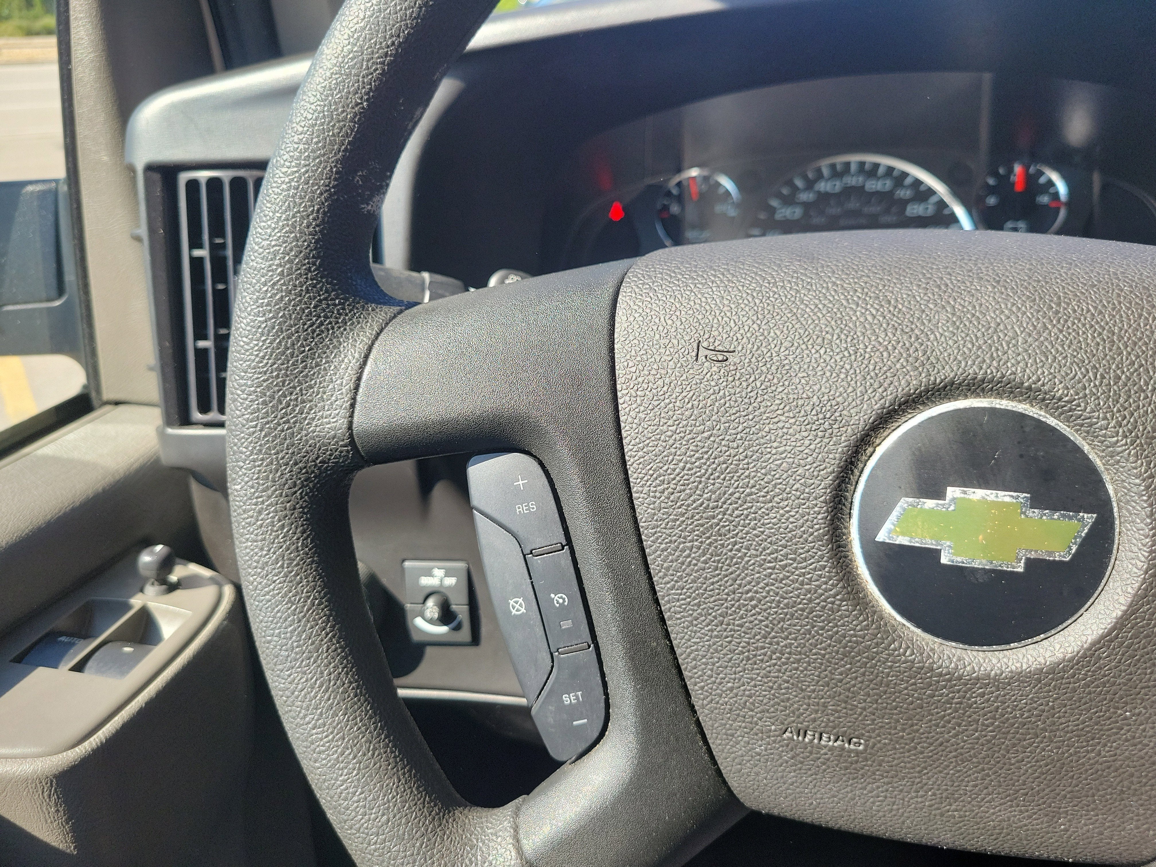 2024 Chevrolet Express Cargo 2500 WT