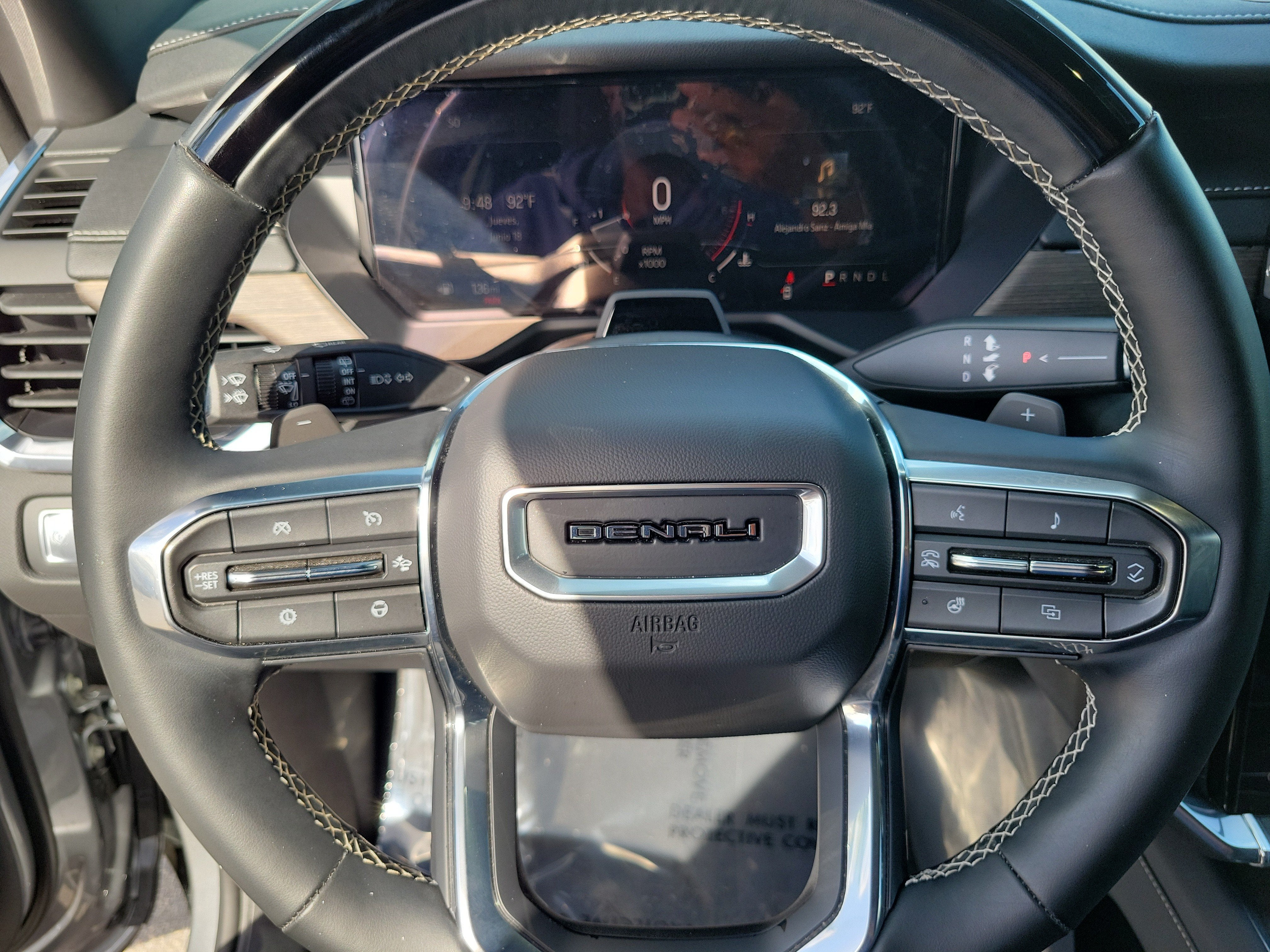 2024 GMC Acadia Denali