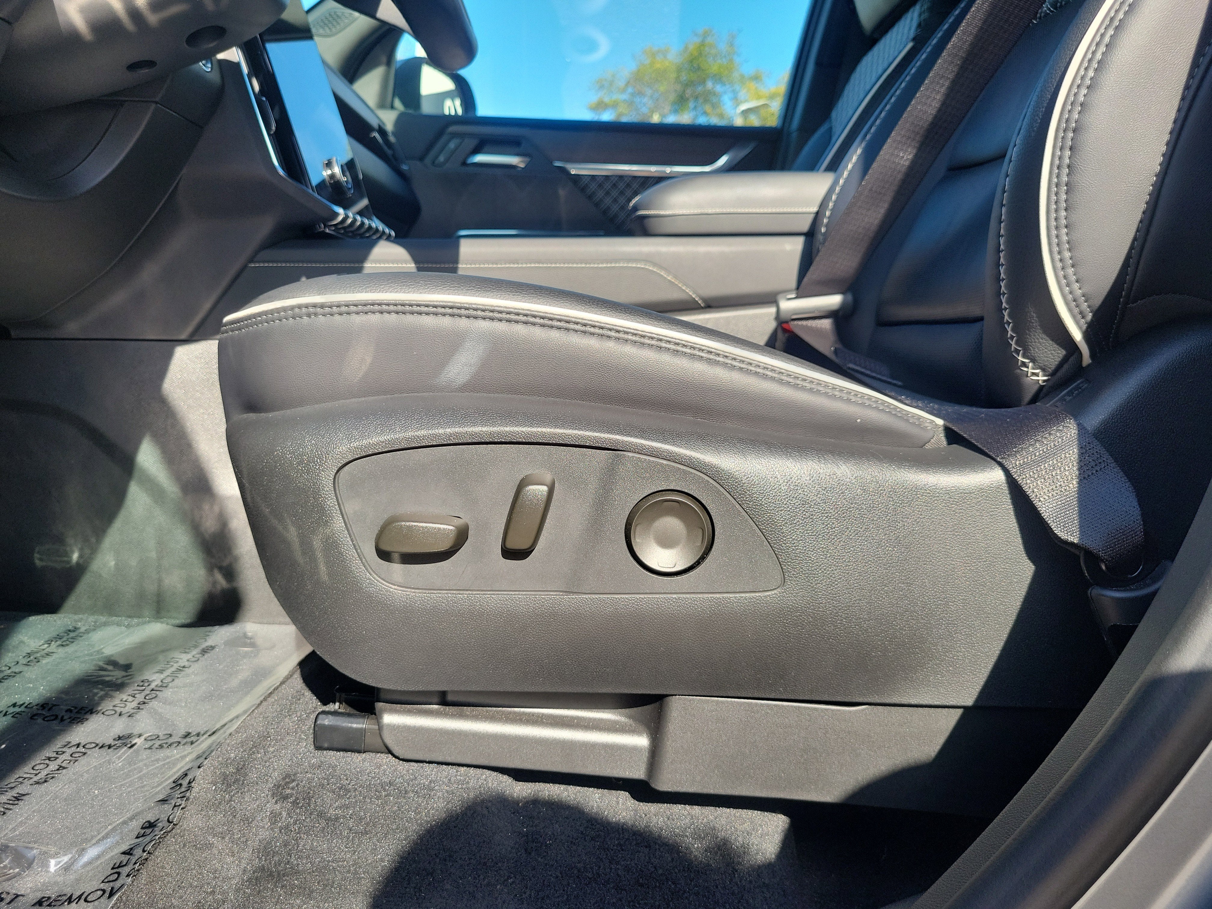 2024 GMC Acadia Denali