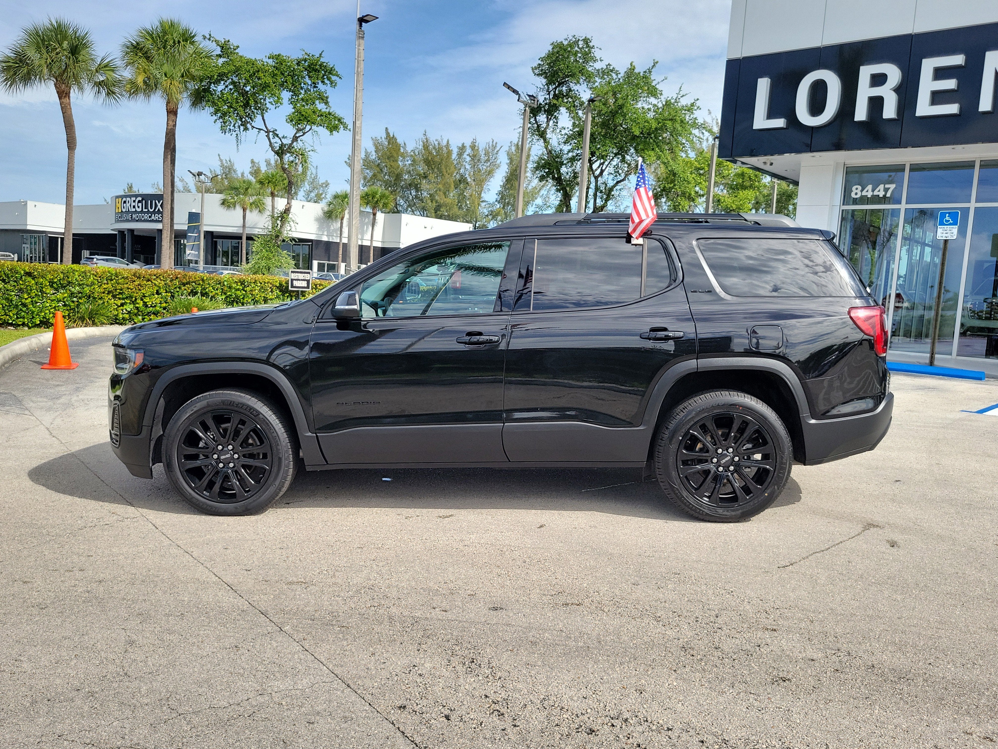 2023 GMC Acadia SLE