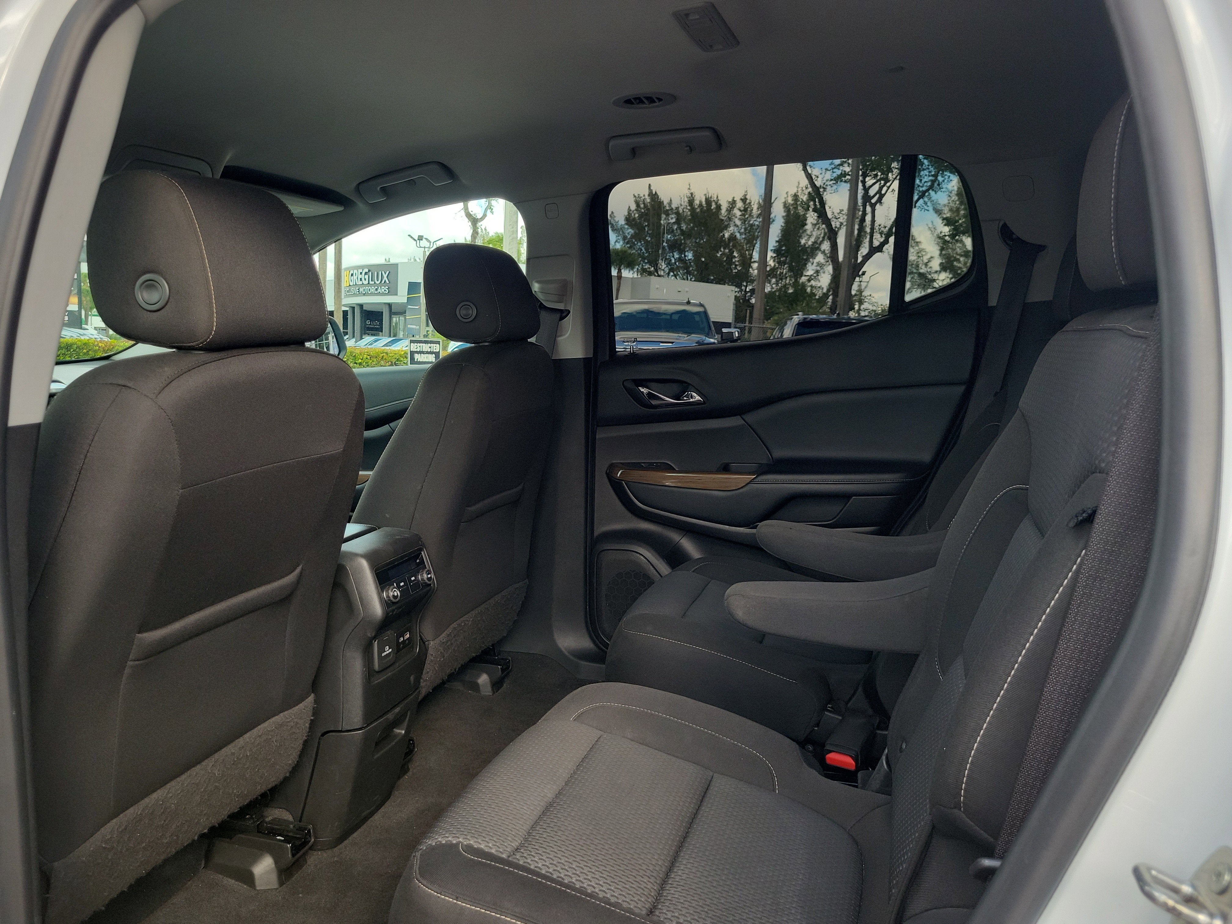 2021 GMC Acadia SLE