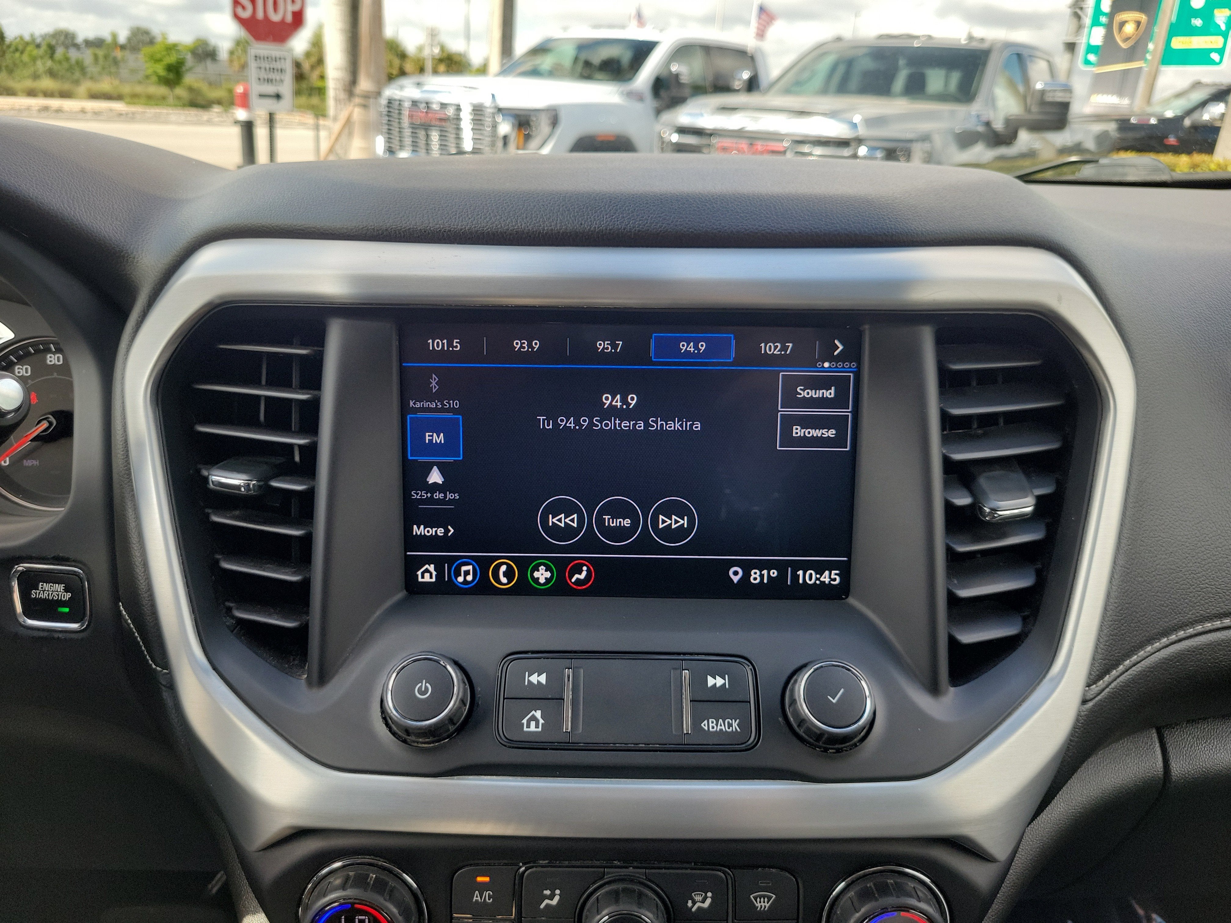 2021 GMC Acadia SLE