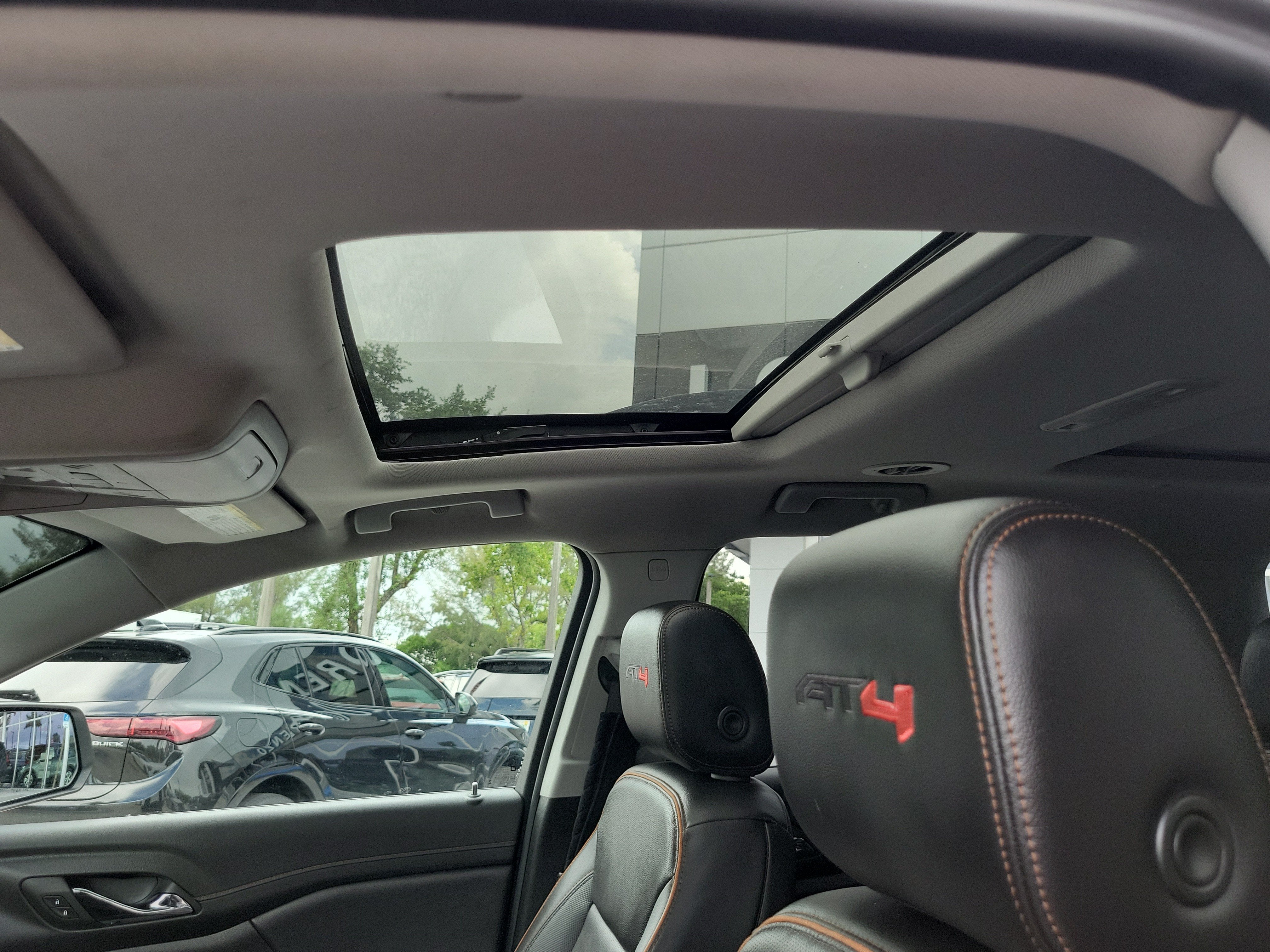 2023 GMC Acadia AT4