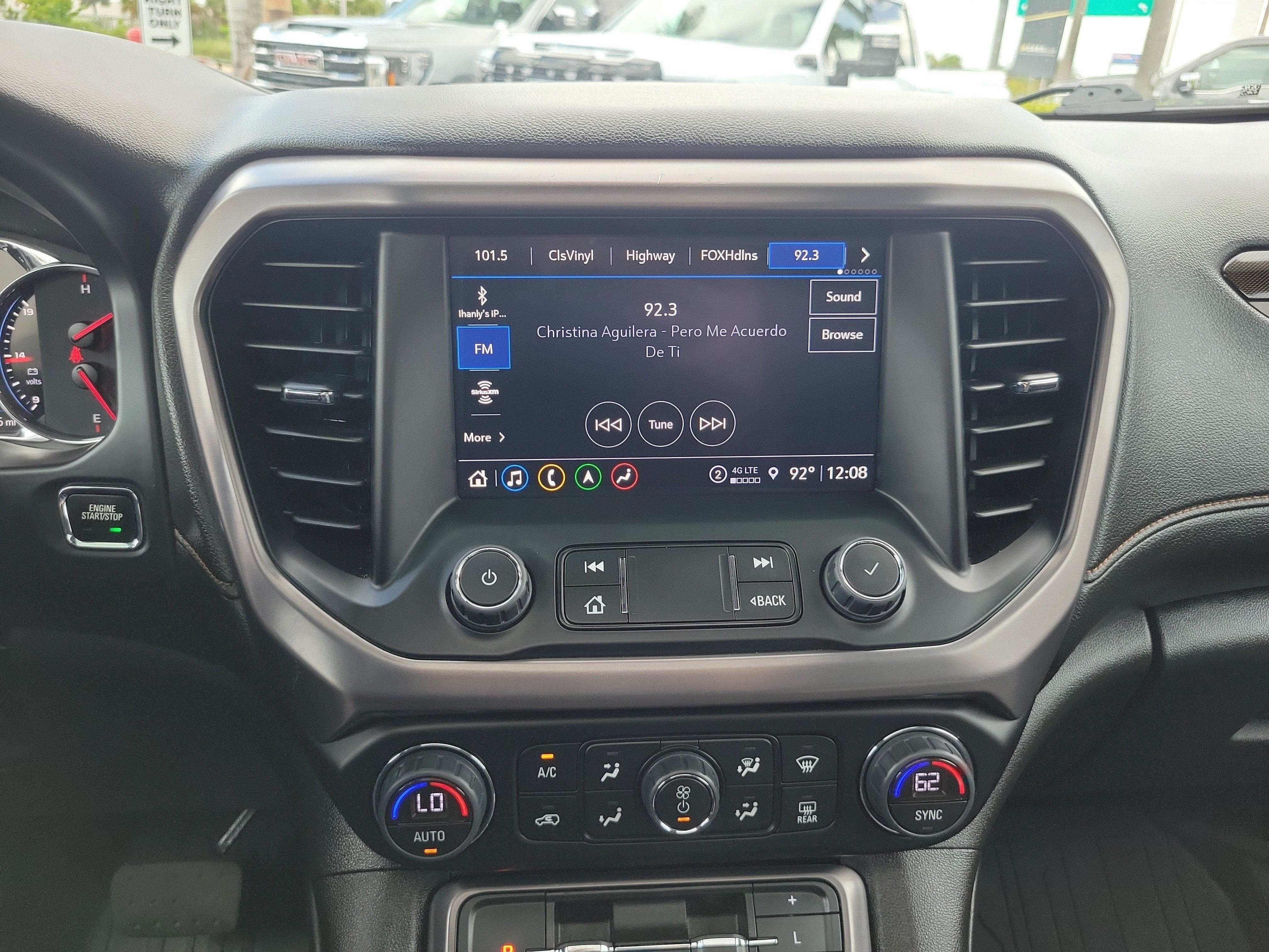 2023 GMC Acadia AT4