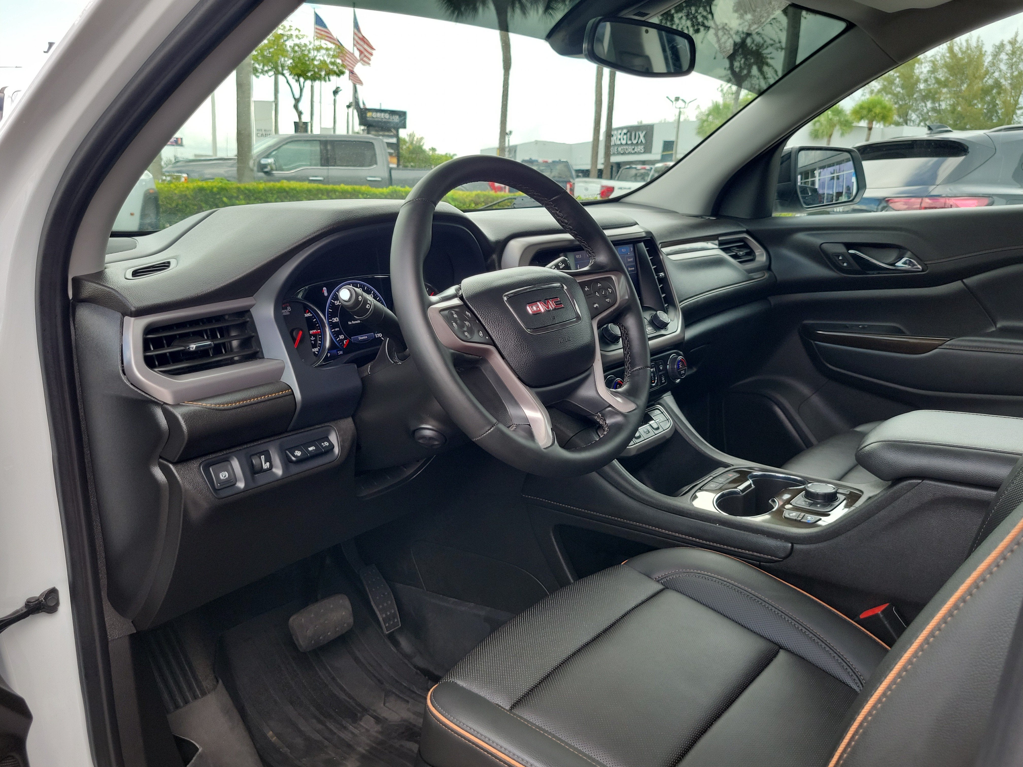 2023 GMC Acadia AT4