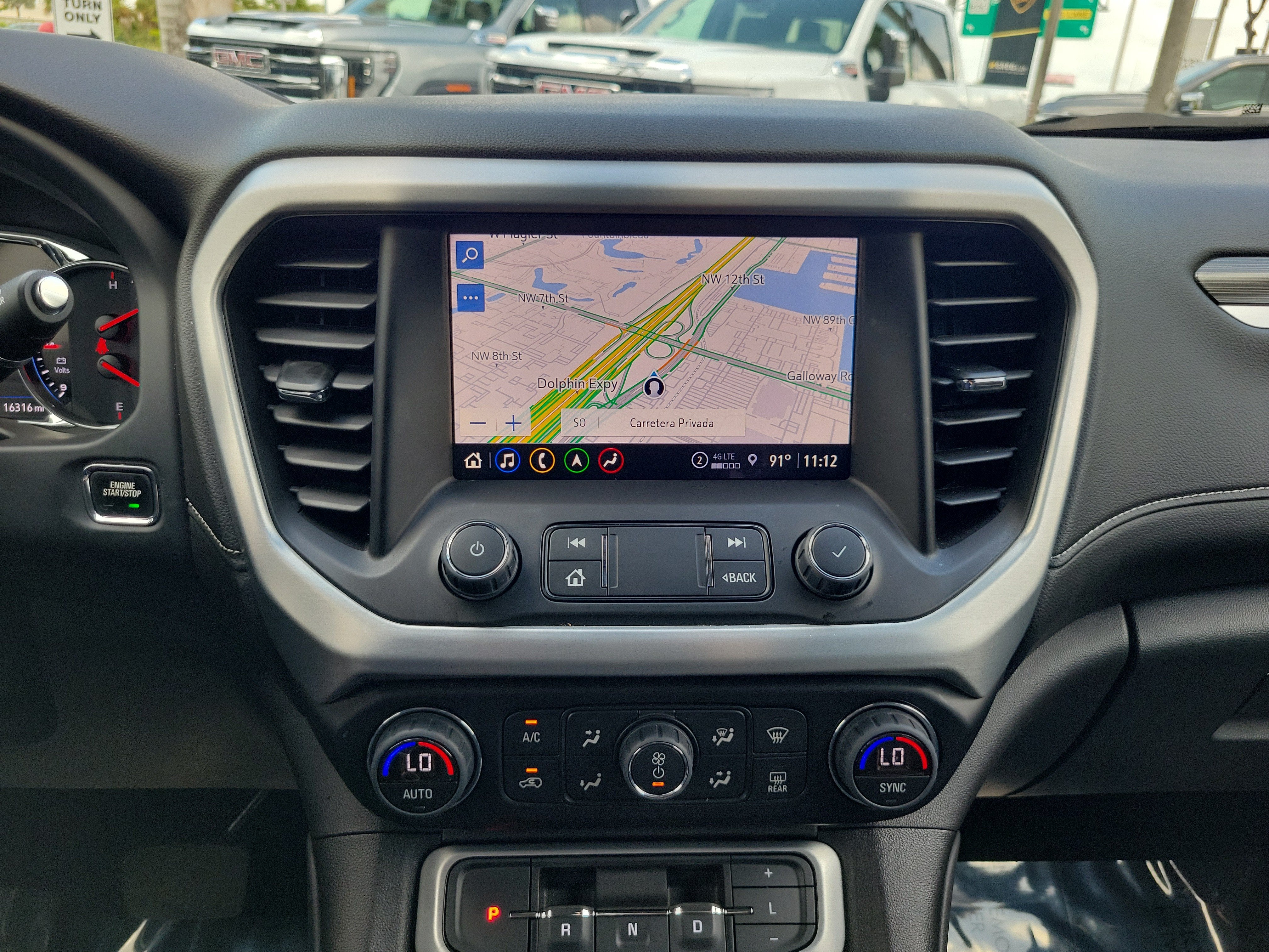 2023 GMC Acadia SLT
