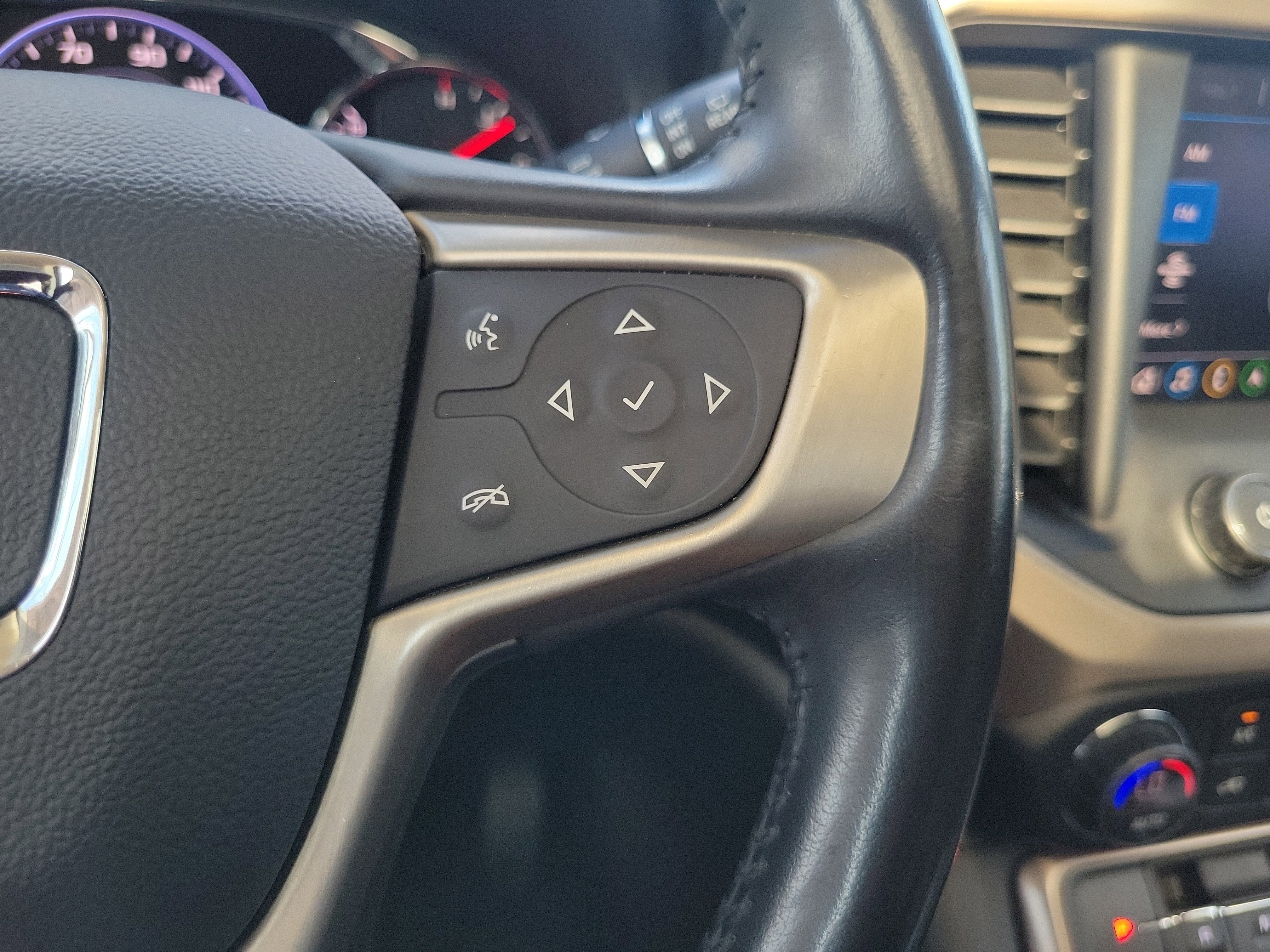 2020 GMC Acadia Denali