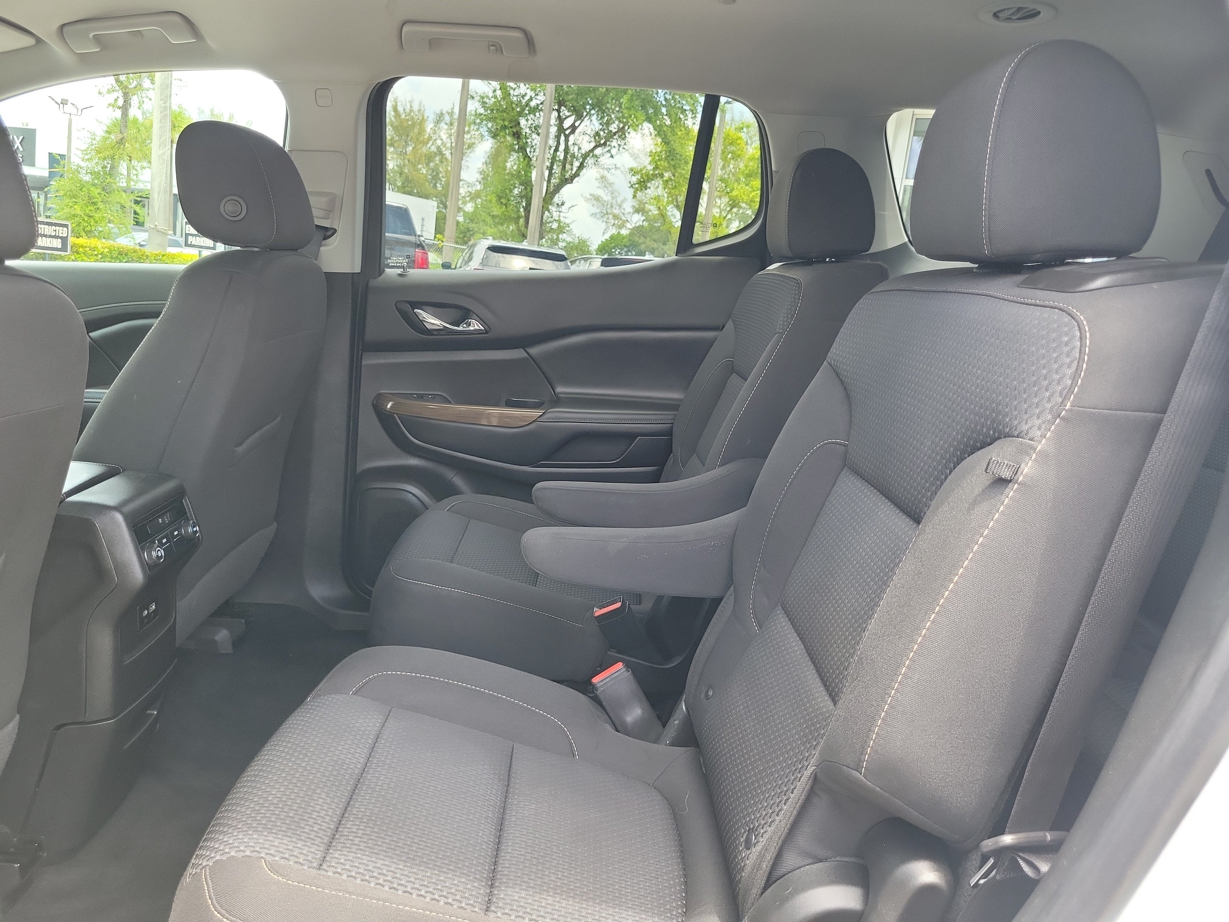 2021 GMC Acadia SLE