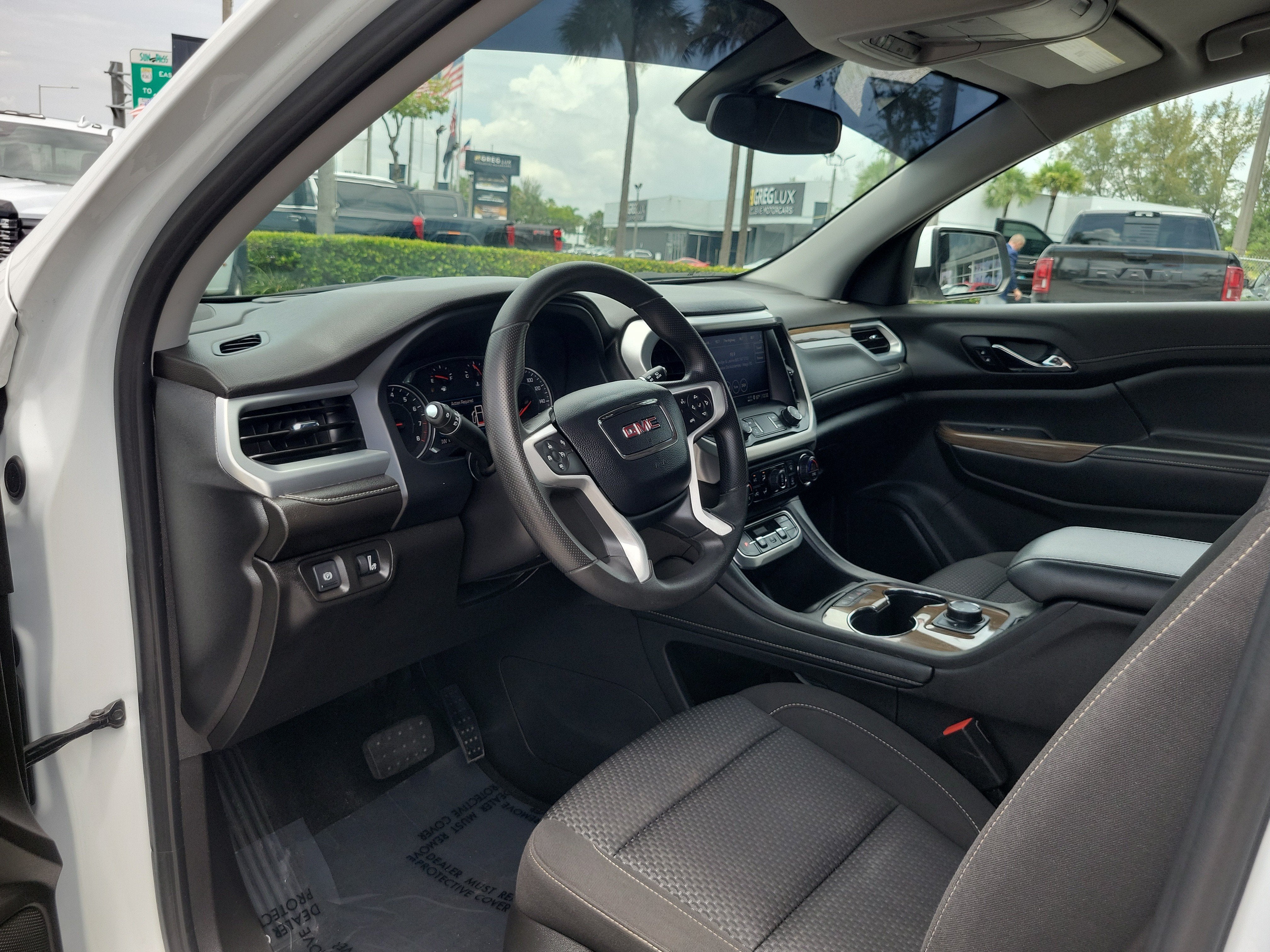 2021 GMC Acadia SLE