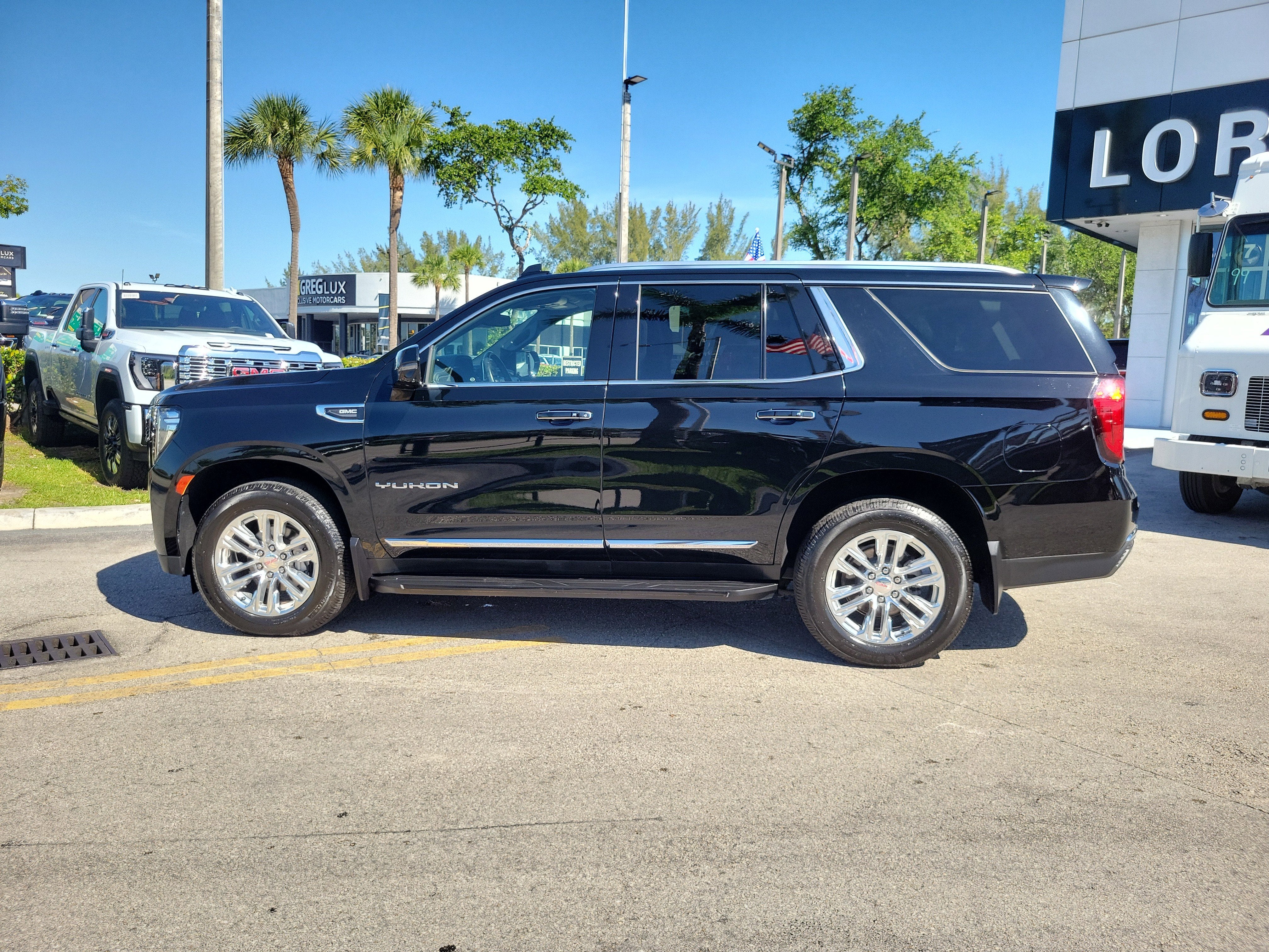 2022 GMC Yukon SLT
