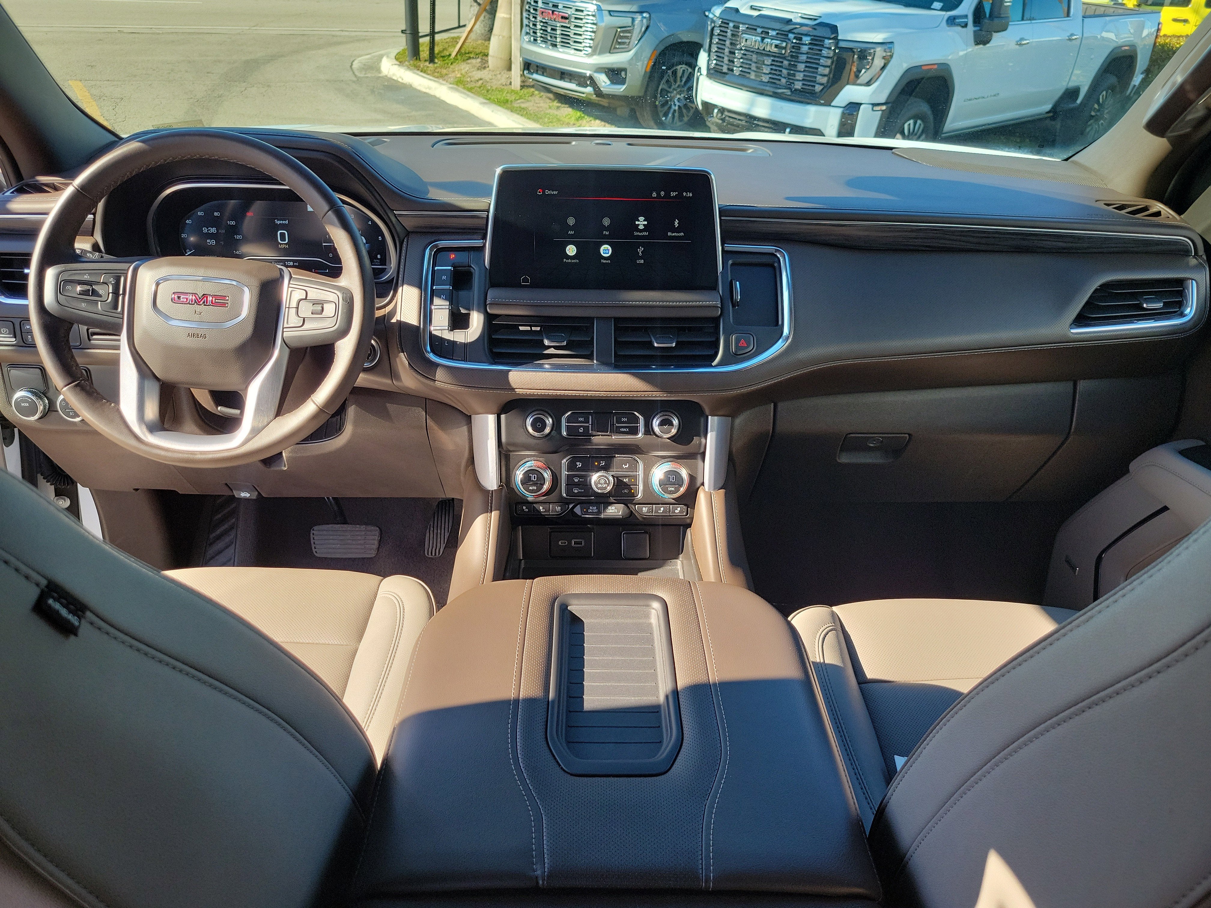 2023 GMC Yukon SLT