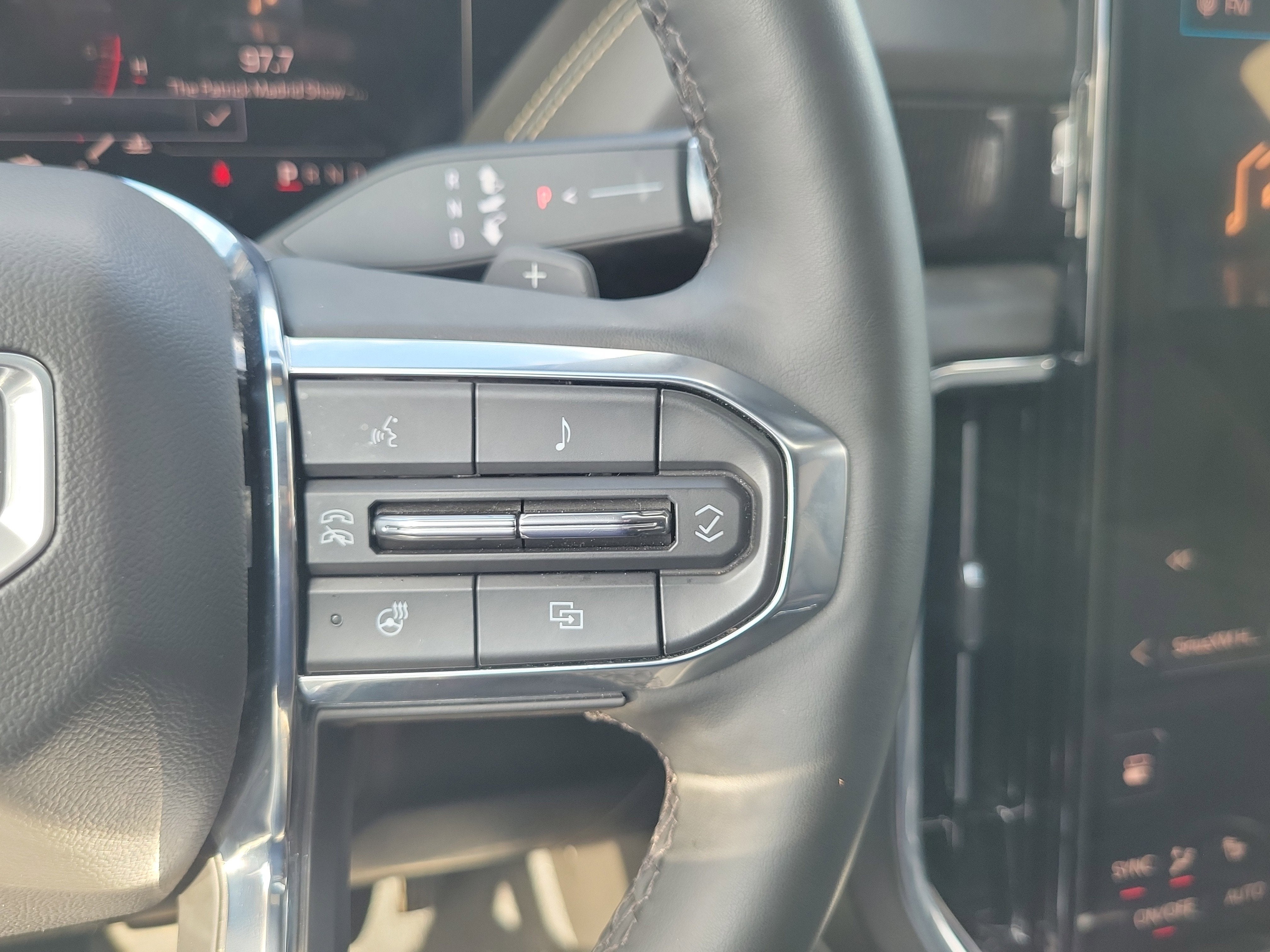 2025 GMC Yukon Elevation