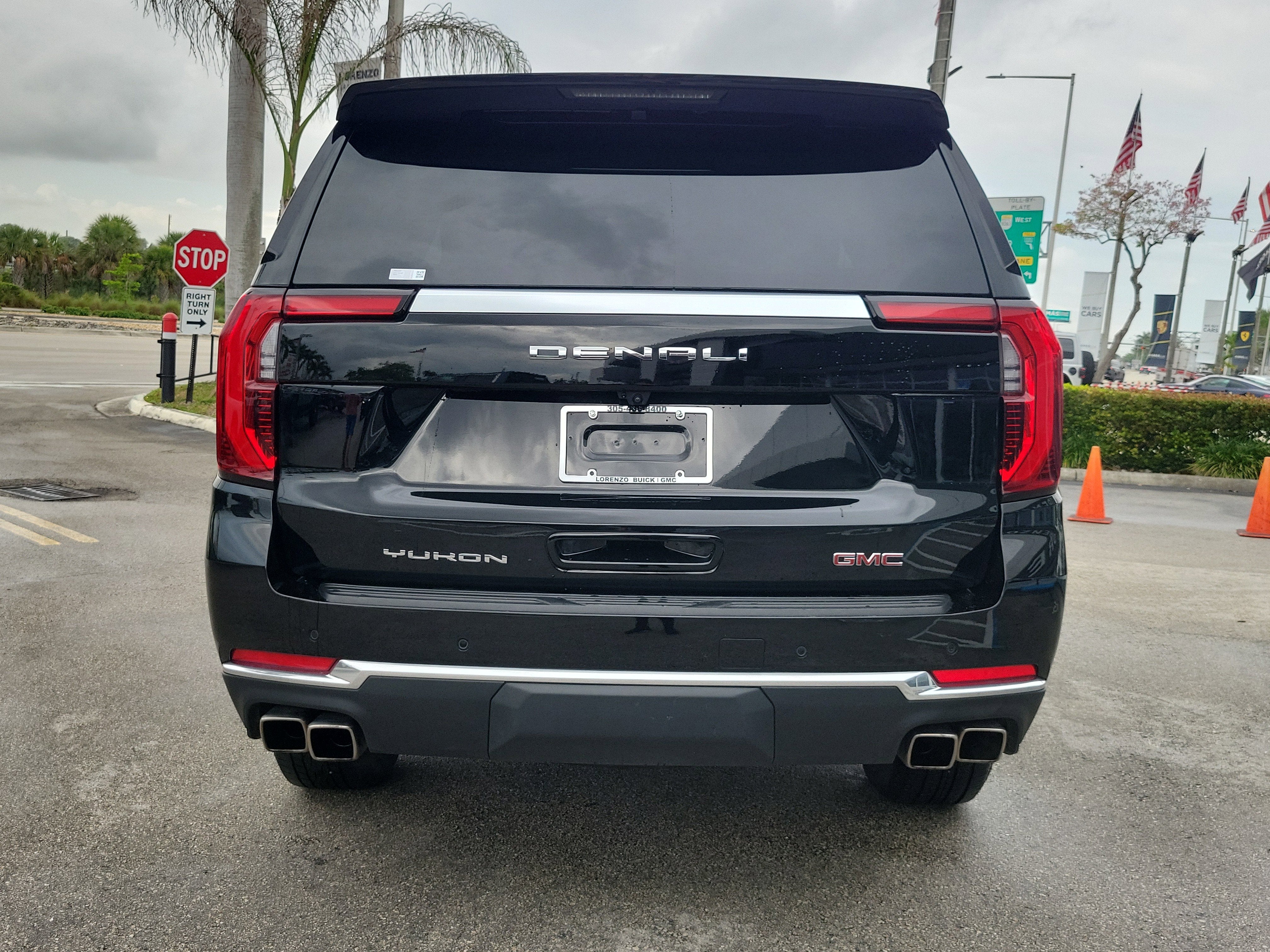 2025 GMC Yukon Denali