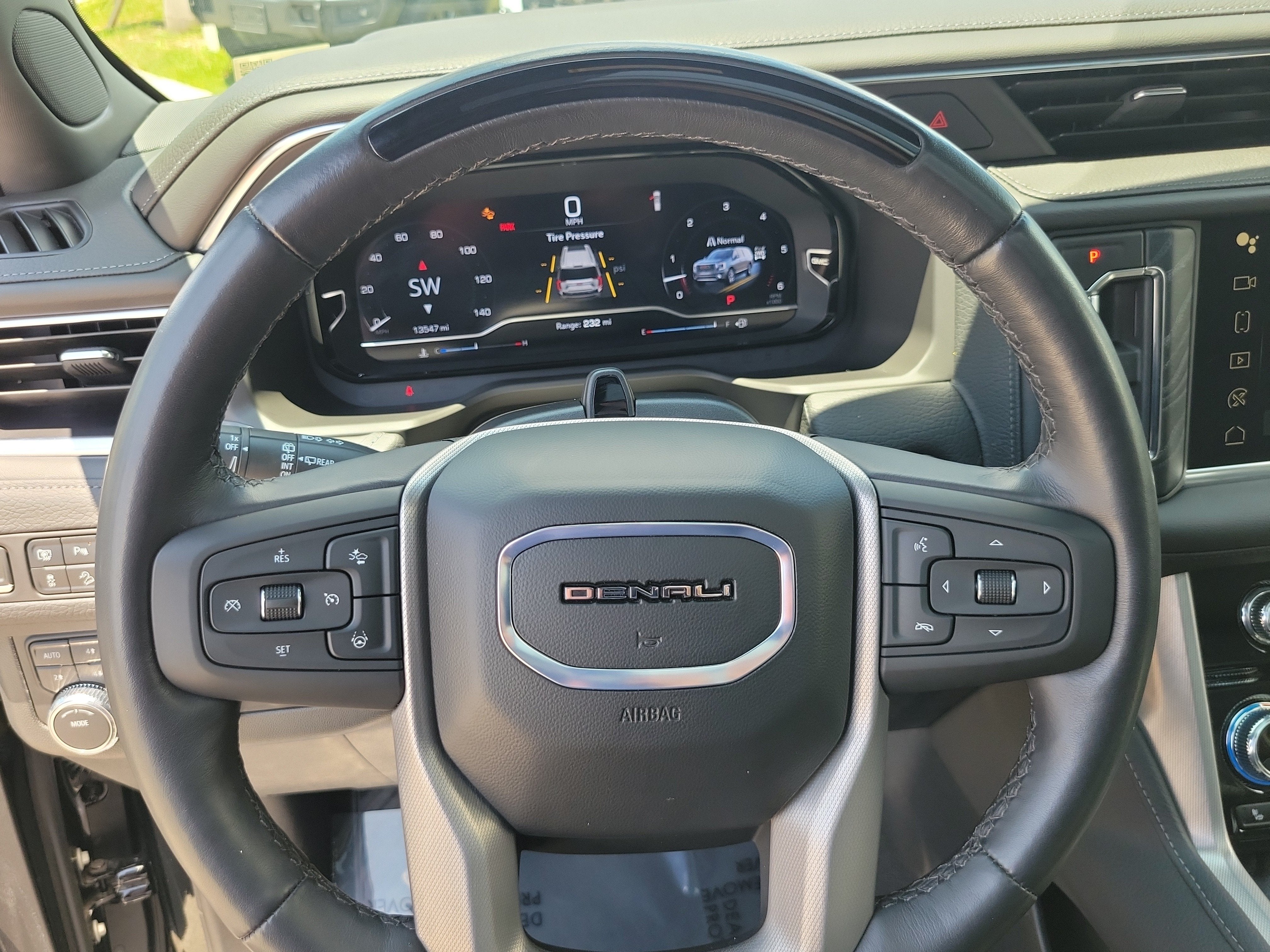 2024 GMC Yukon XL Denali
