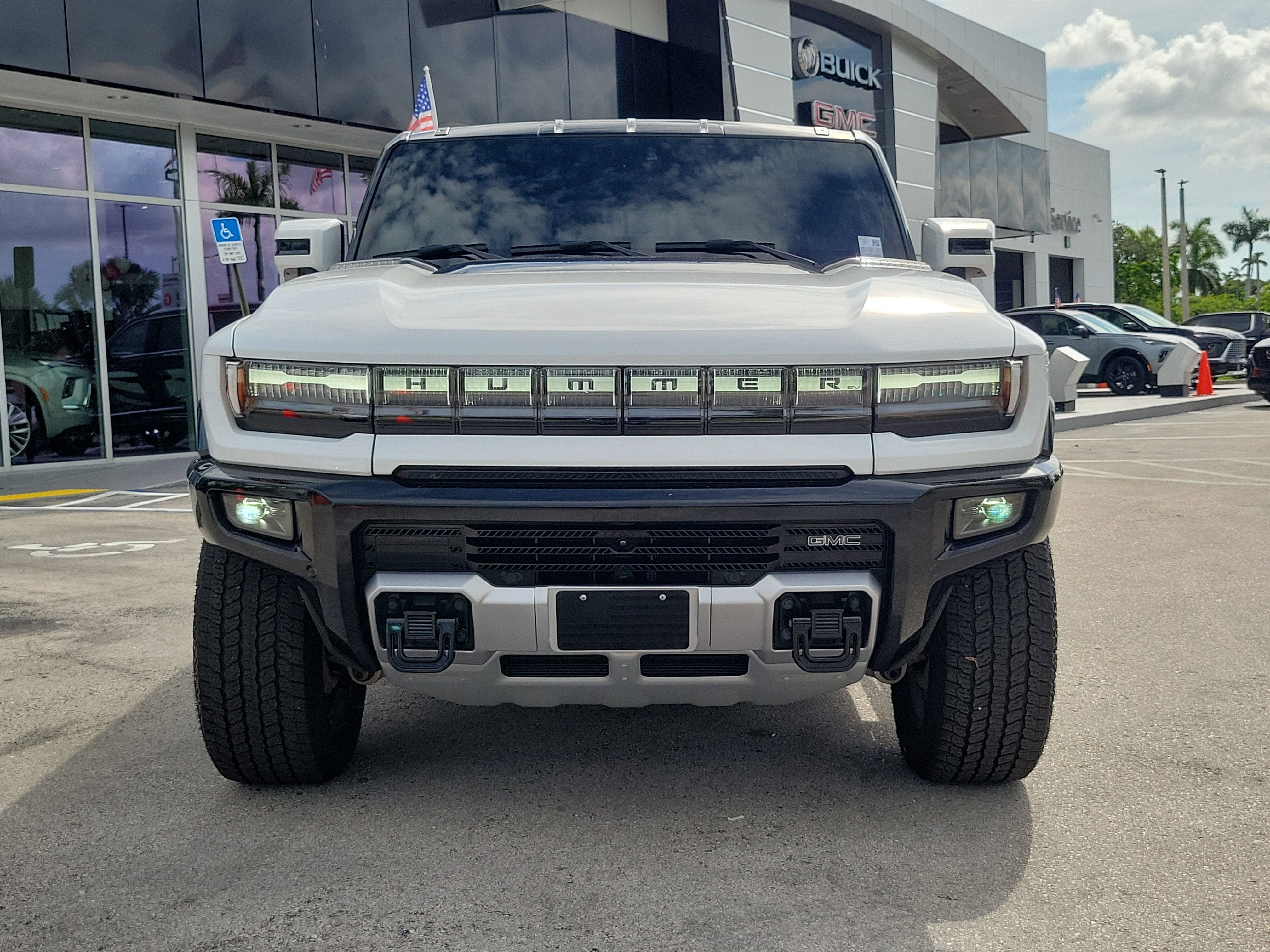2025 GMC HUMMER EV SUV 2X