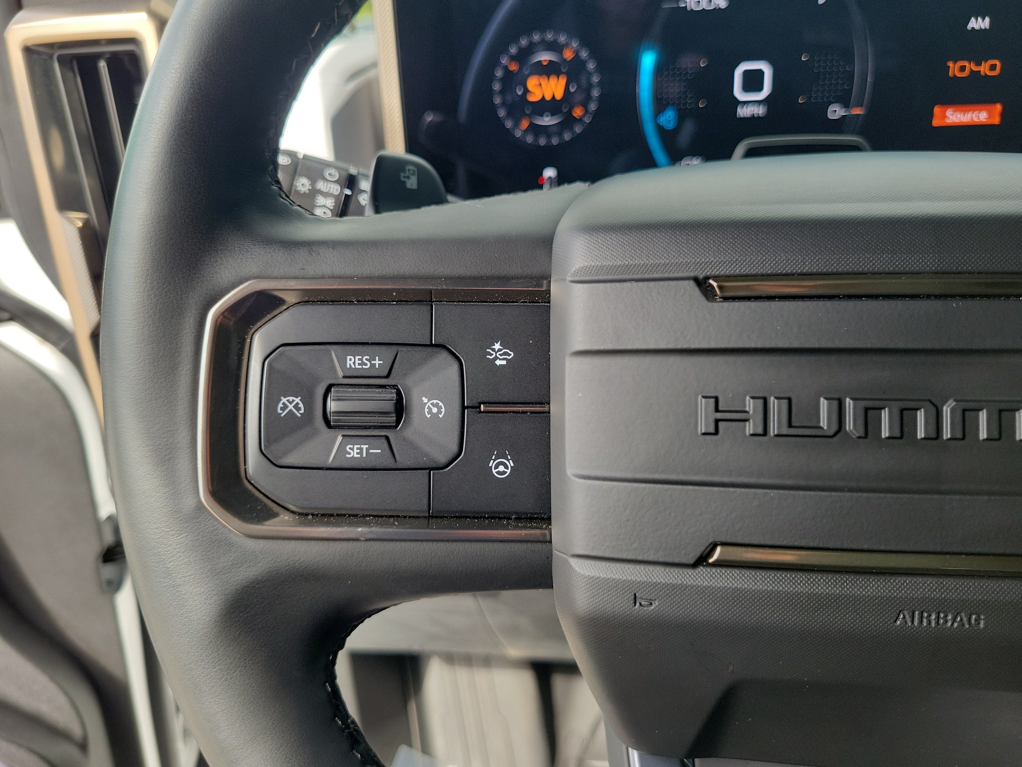2025 GMC HUMMER EV SUV 2X