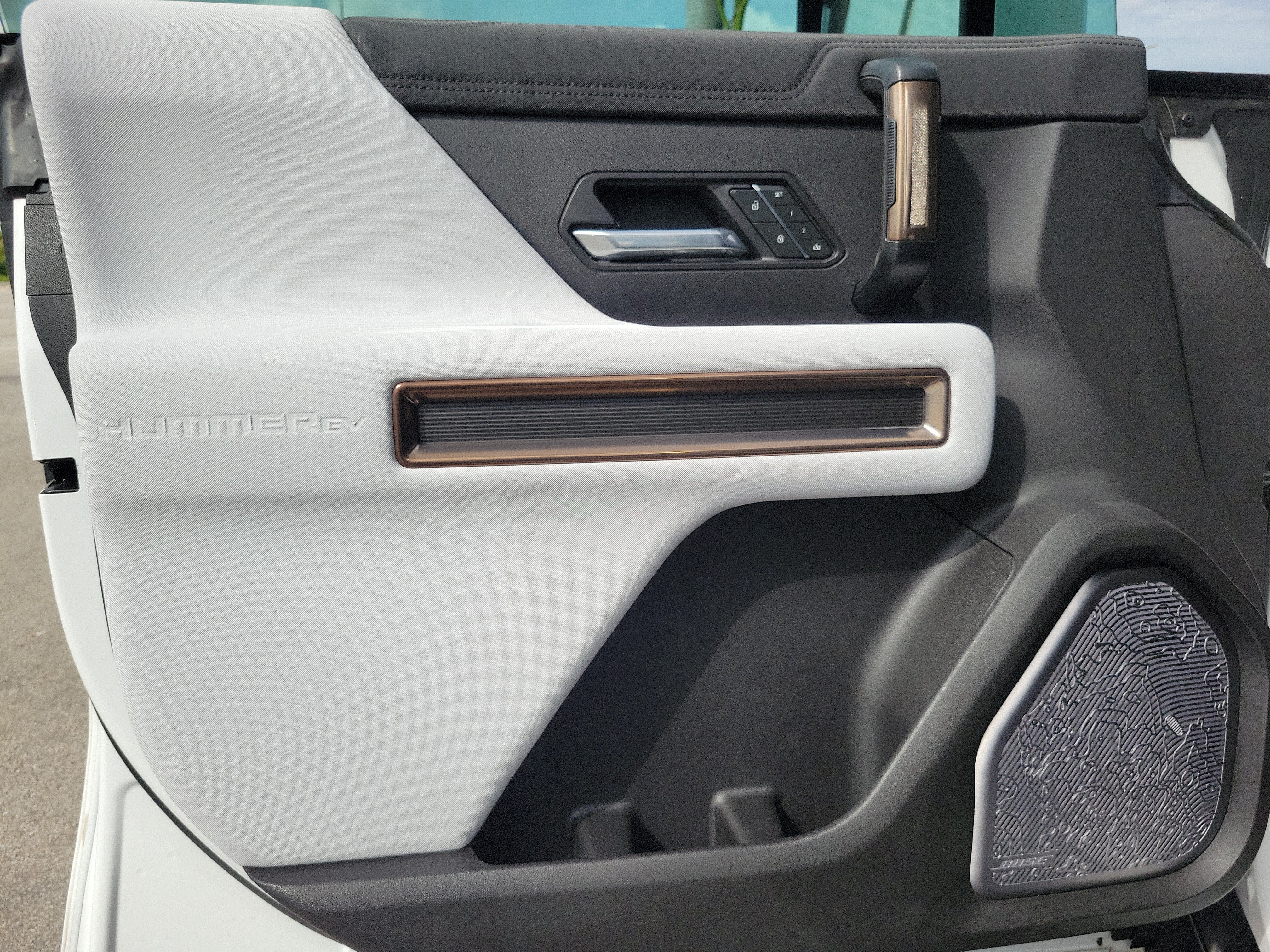 2025 GMC HUMMER EV SUV 2X
