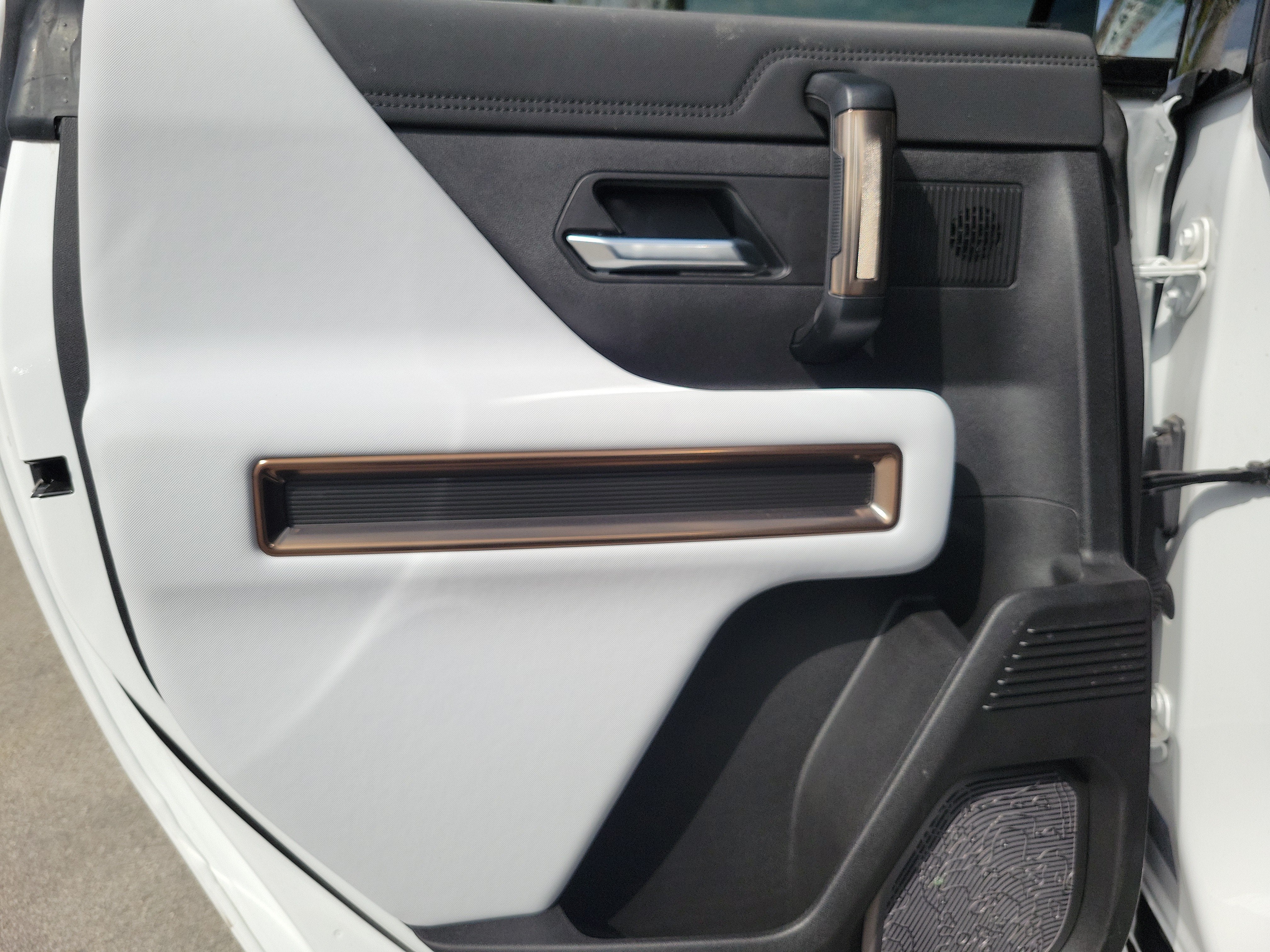 2025 GMC HUMMER EV SUV 2X