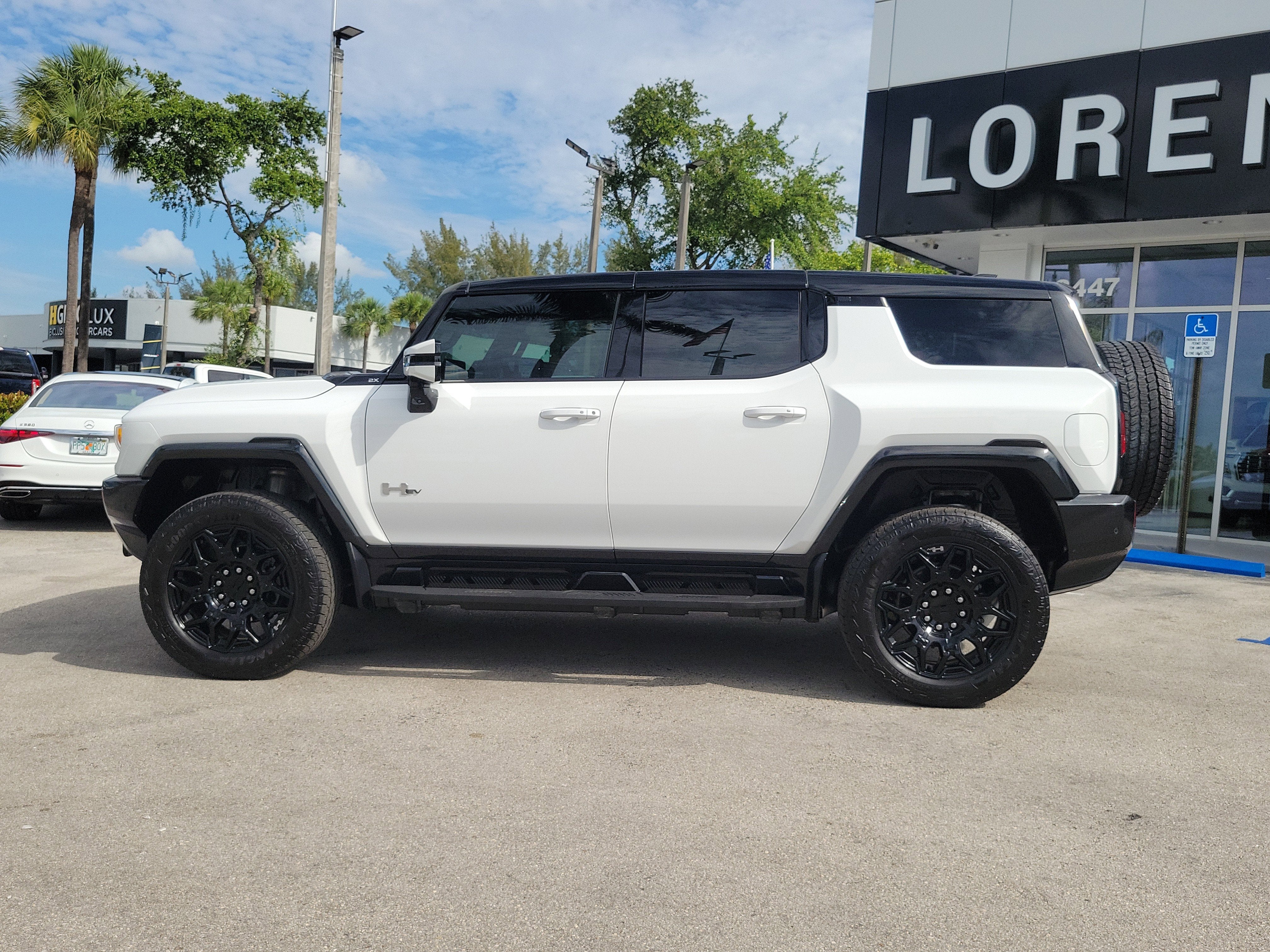 2025 GMC HUMMER EV SUV 2X