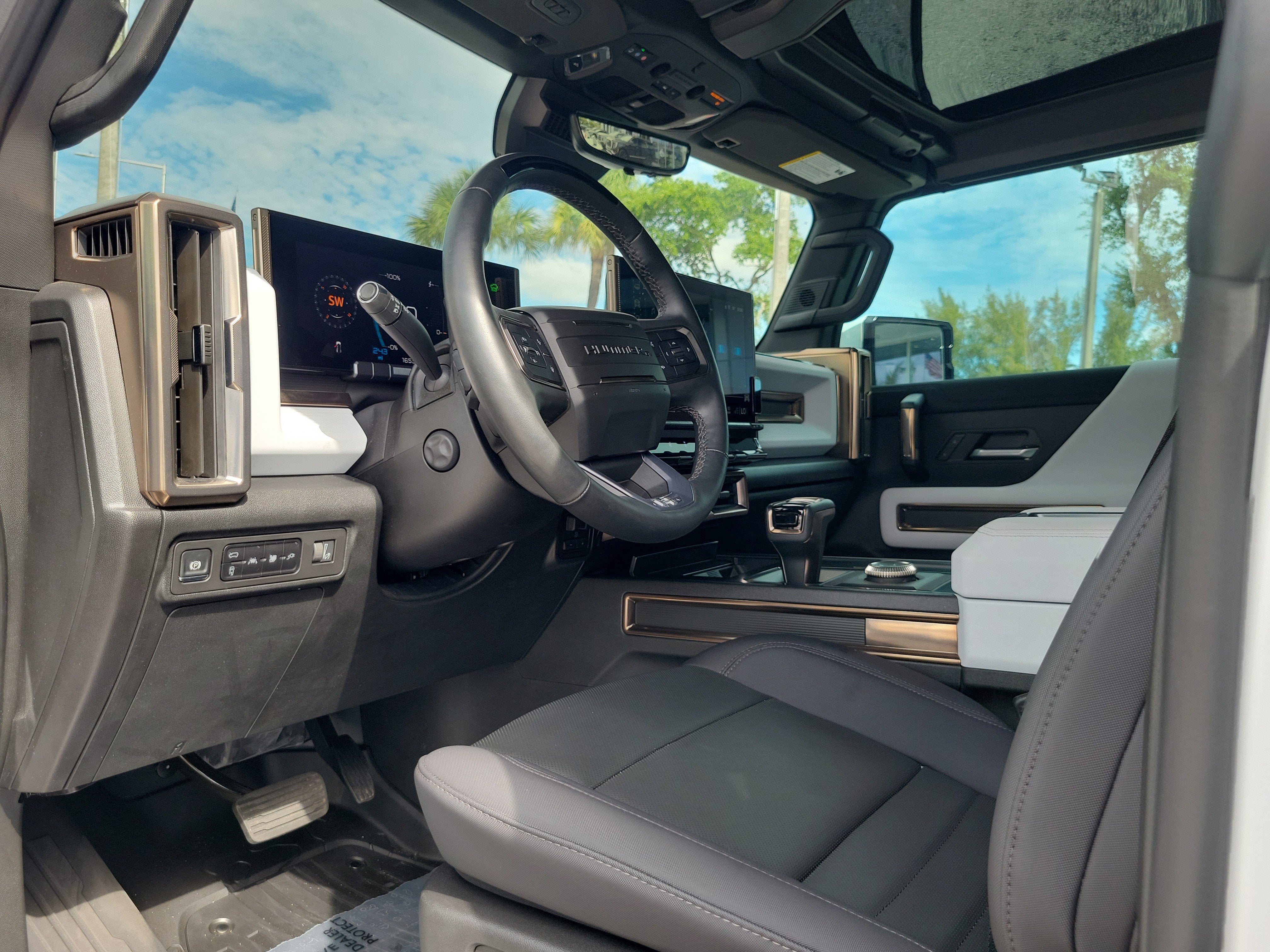 2025 GMC HUMMER EV SUV 2X