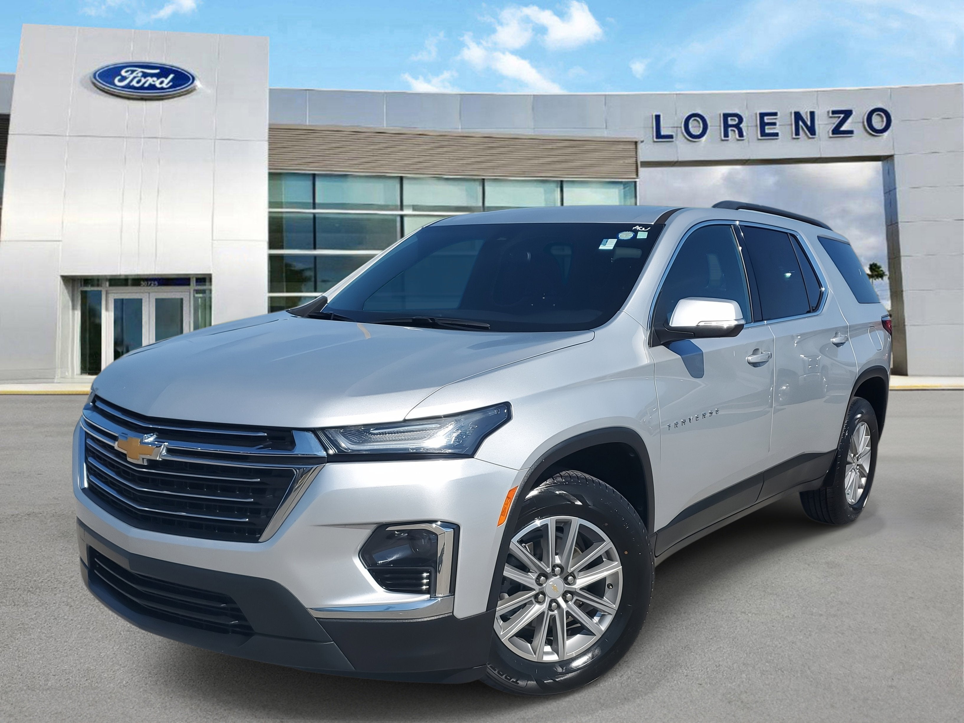 2022 Chevrolet Traverse LT Cloth