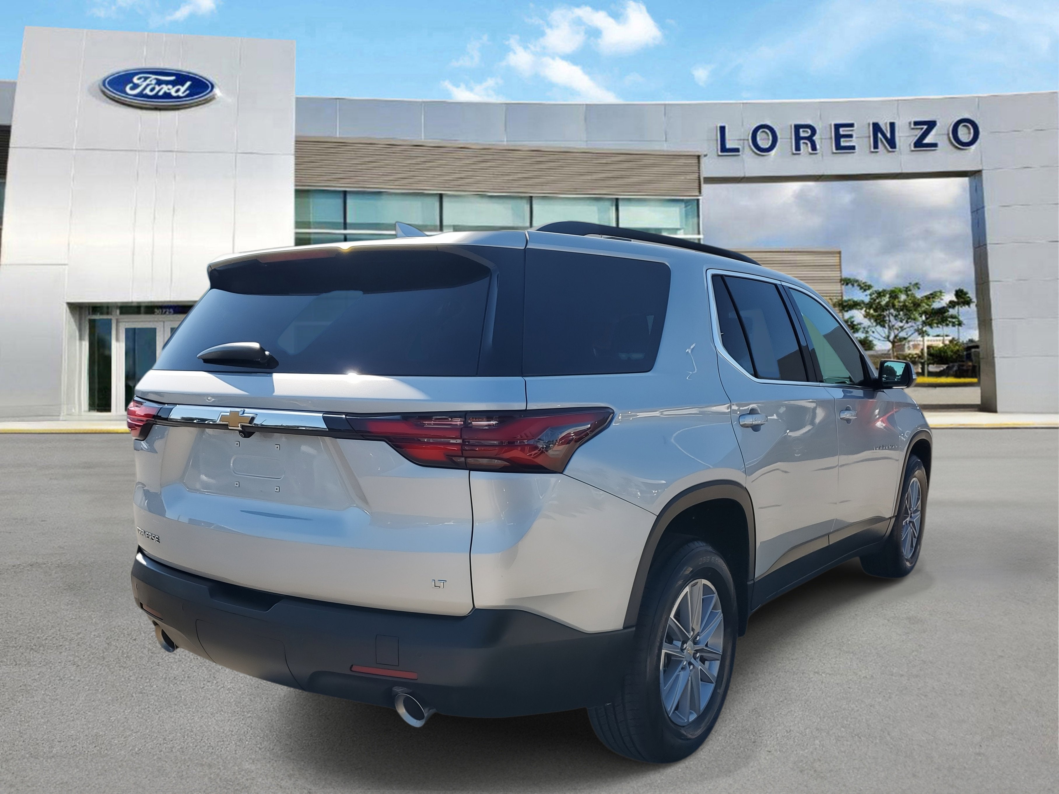 2022 Chevrolet Traverse LT Cloth