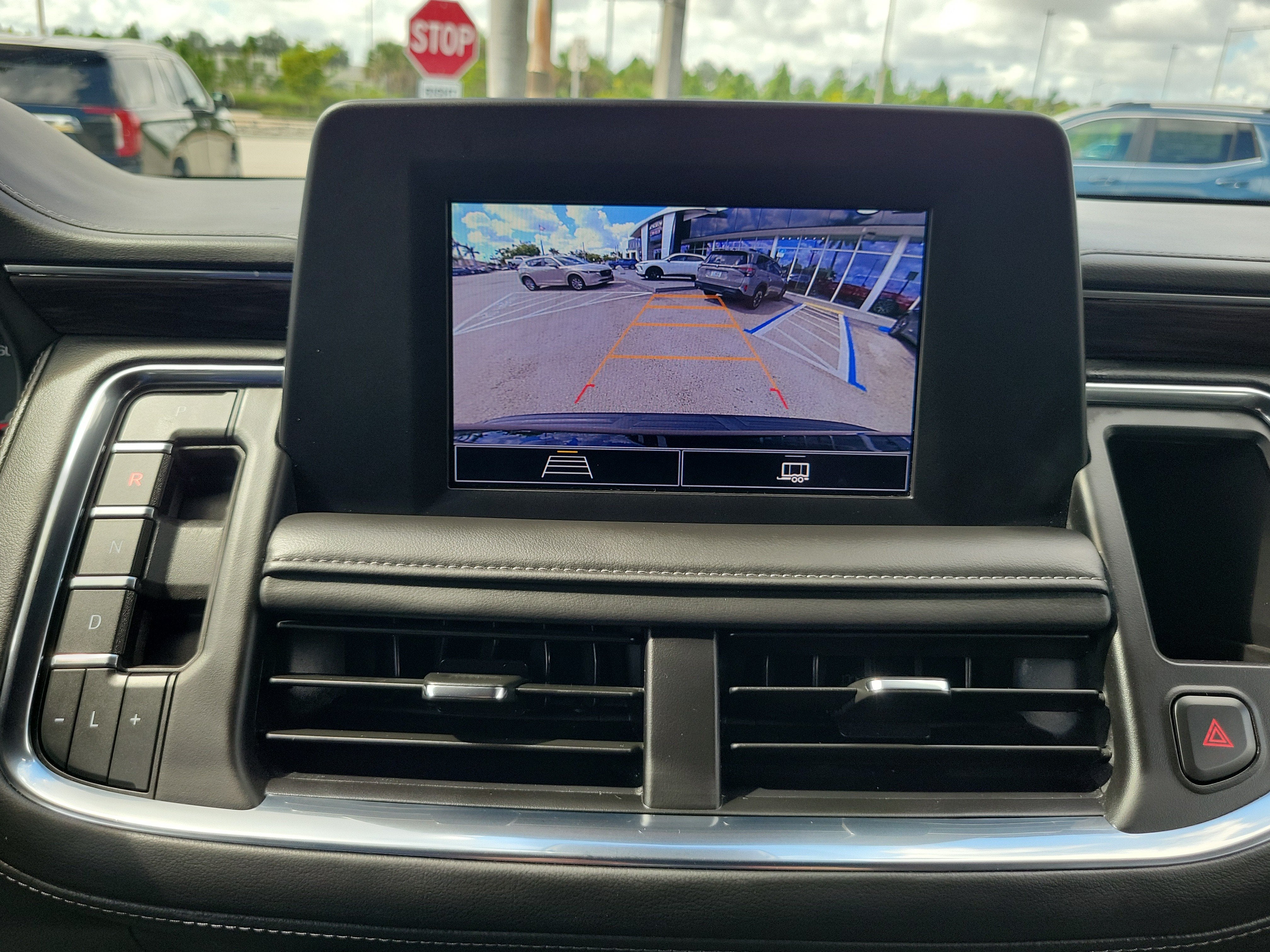2024 Chevrolet Suburban LS