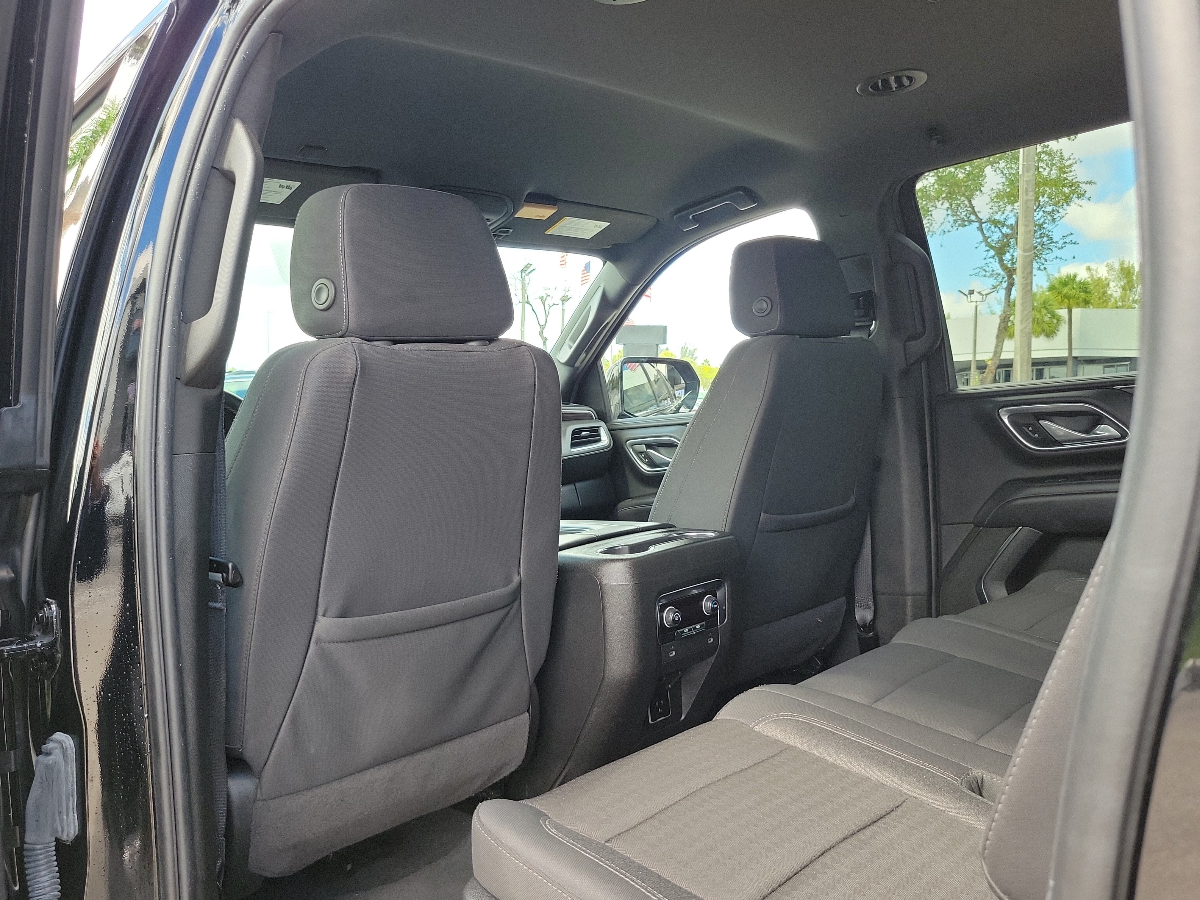 2024 Chevrolet Suburban LS