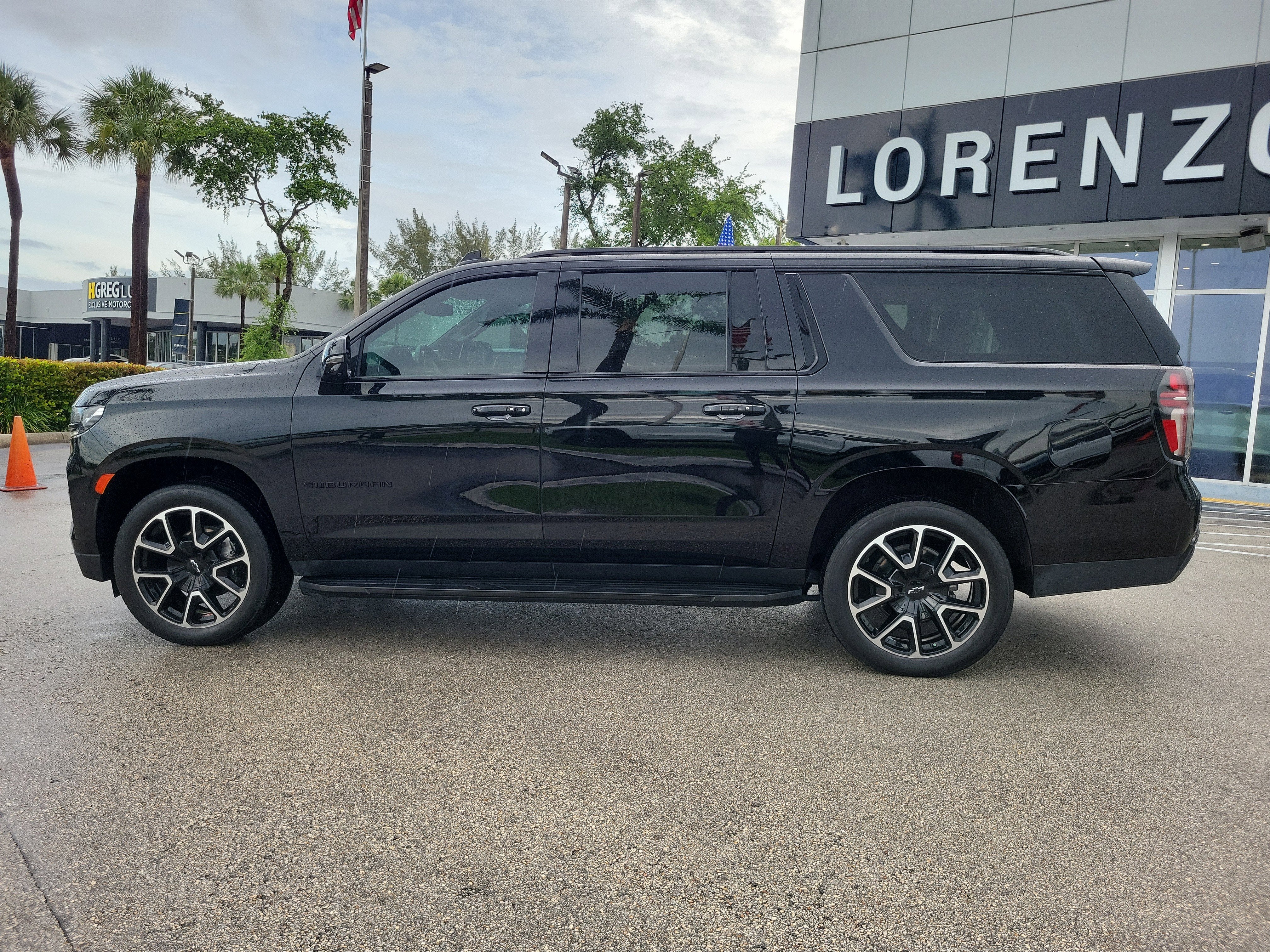 2024 Chevrolet Suburban RST
