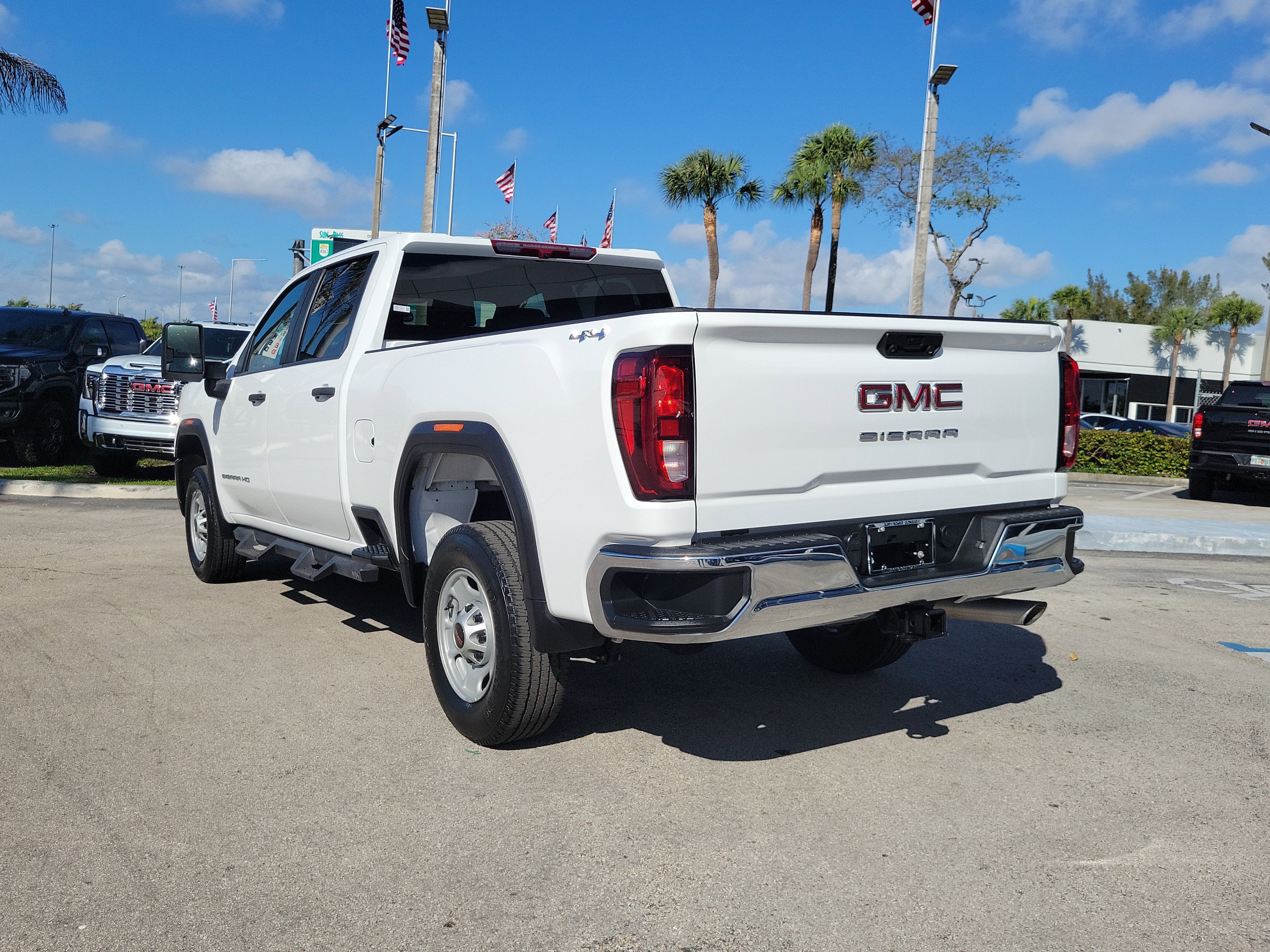 2024 GMC Sierra 2500 HD Pro