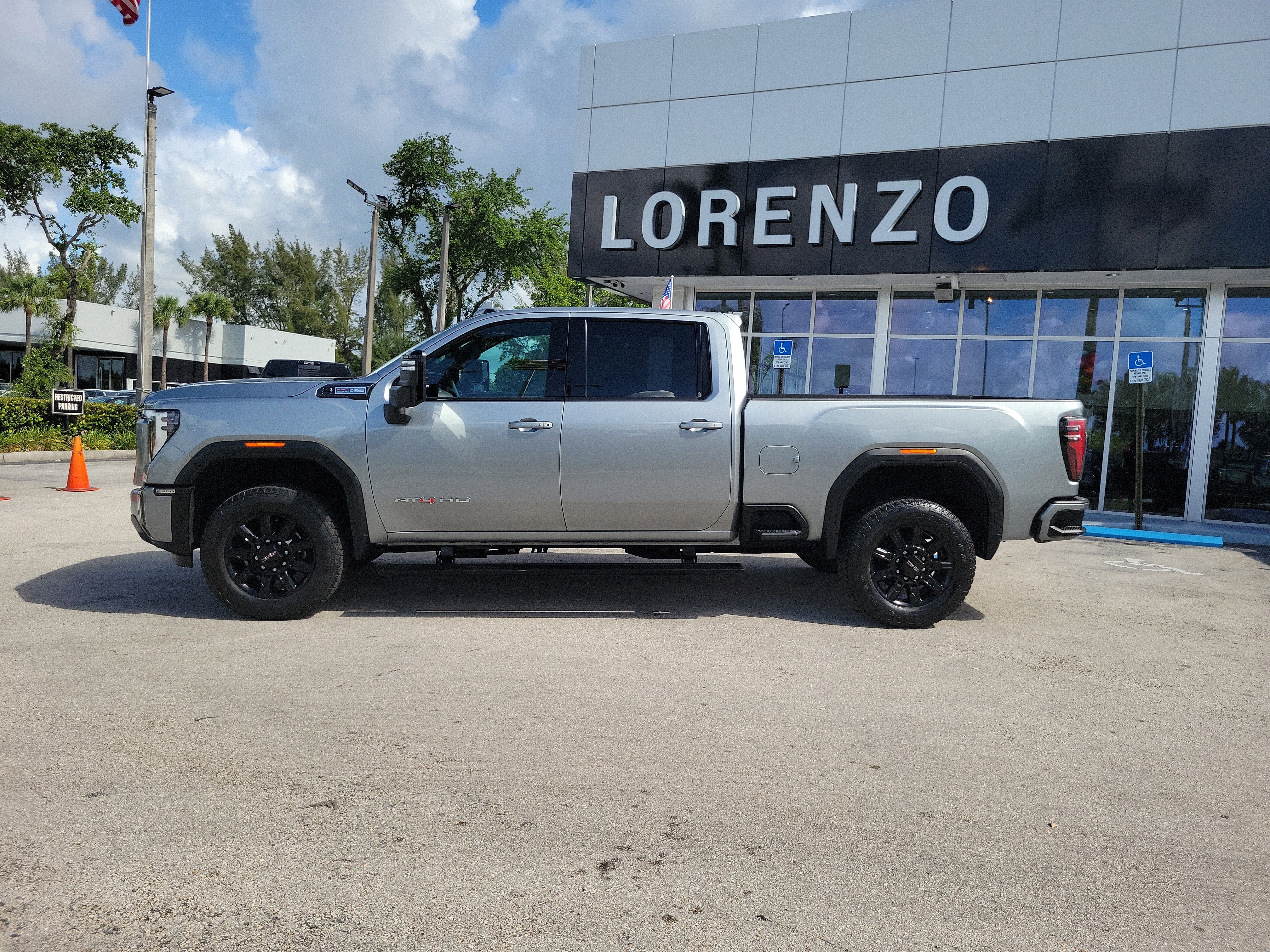 2024 GMC Sierra 2500 HD AT4