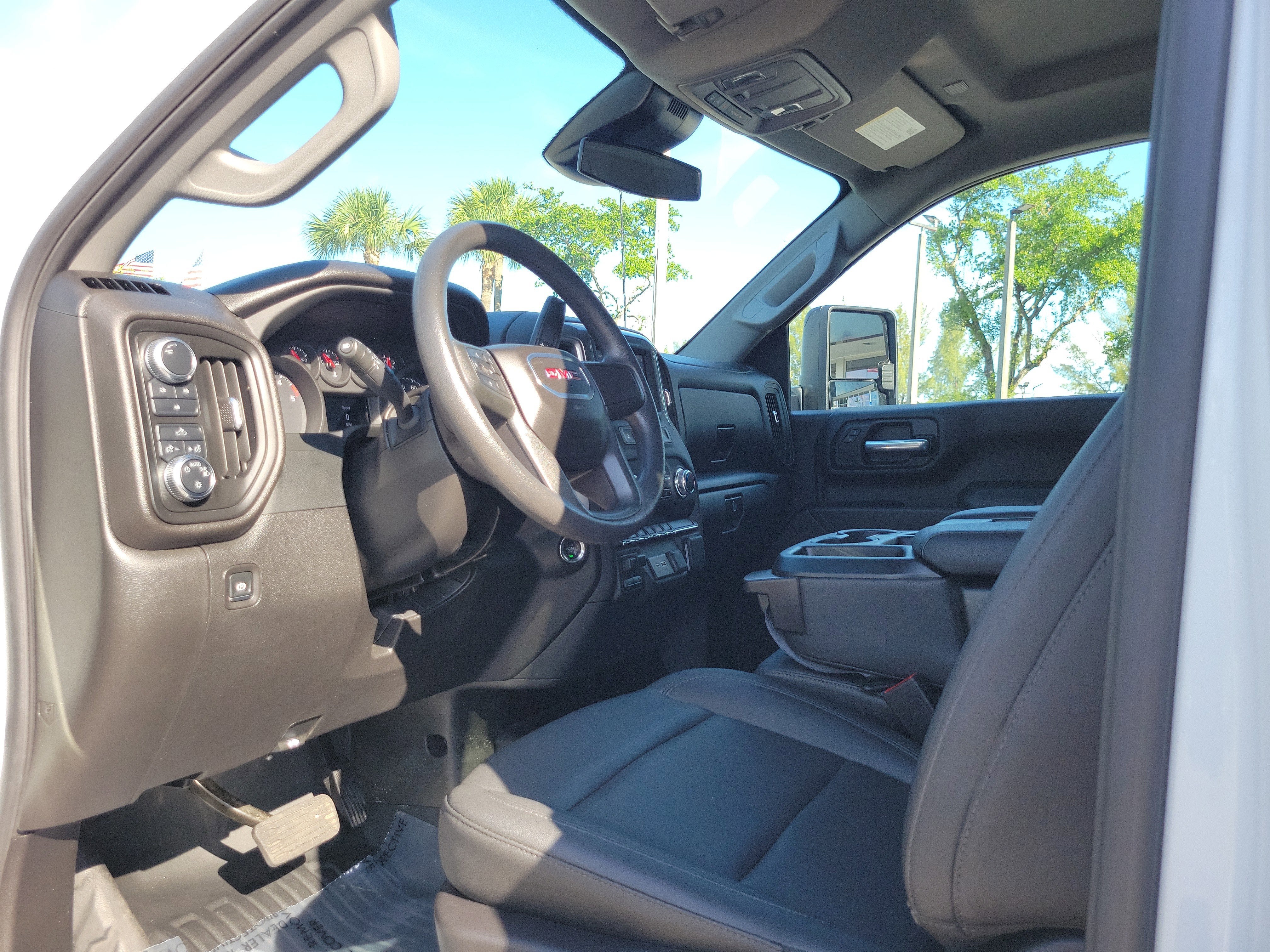 2024 GMC Sierra 3500 HD Pro