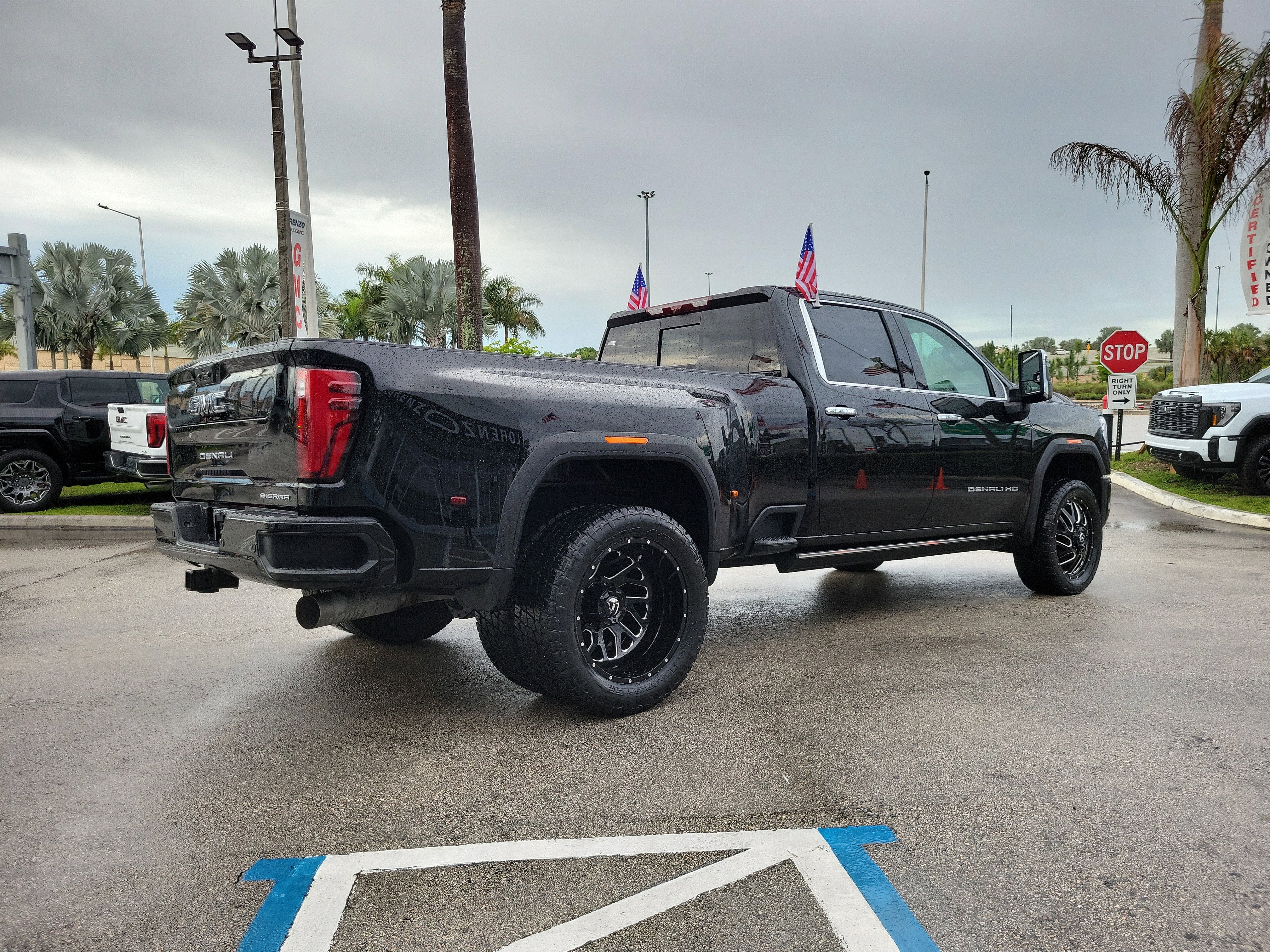 2025 GMC Sierra 3500 HD Denali Ultimate DRW