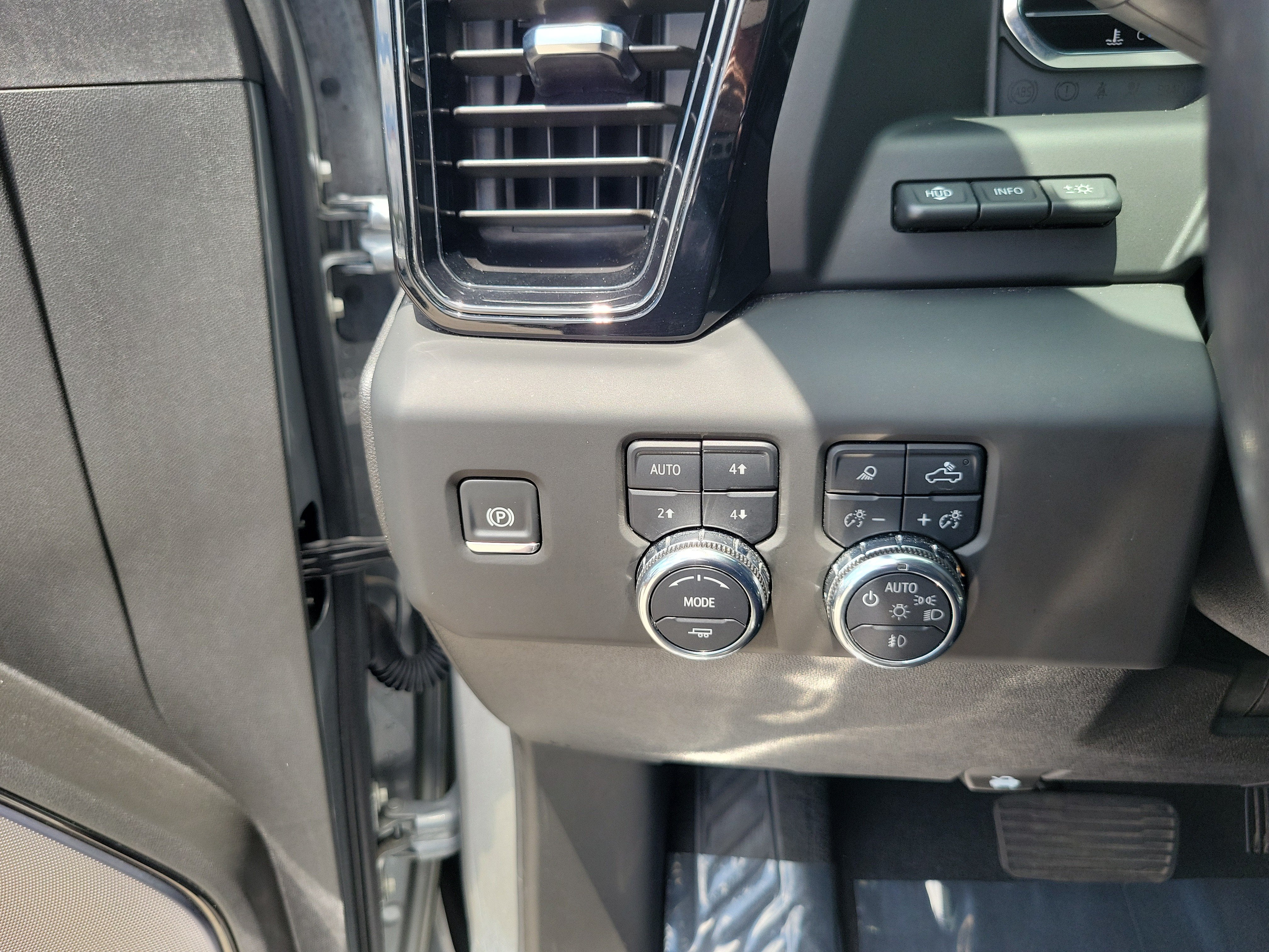 2025 GMC Sierra 2500 HD AT4X