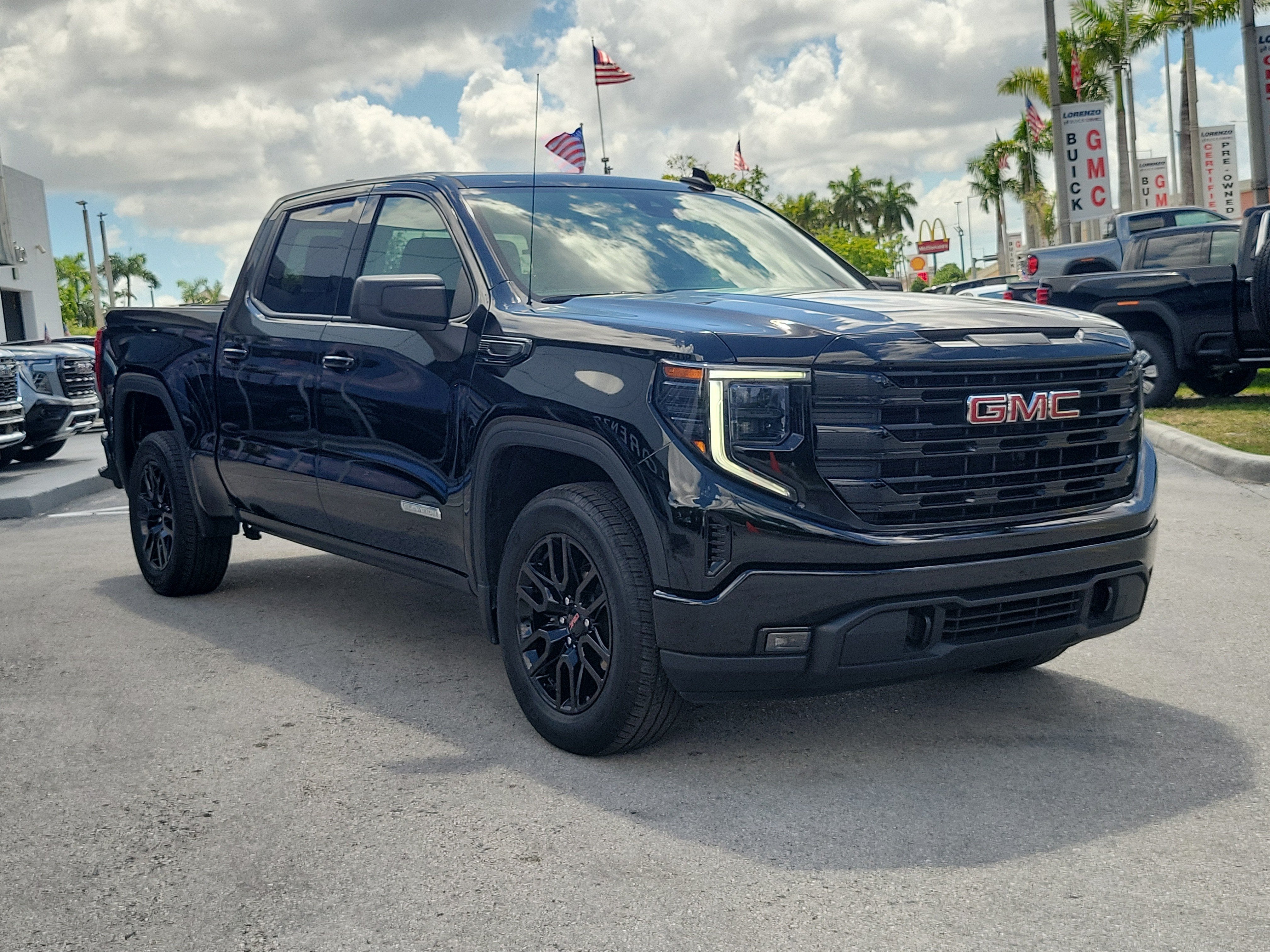 2024 GMC Sierra 1500 Elevation